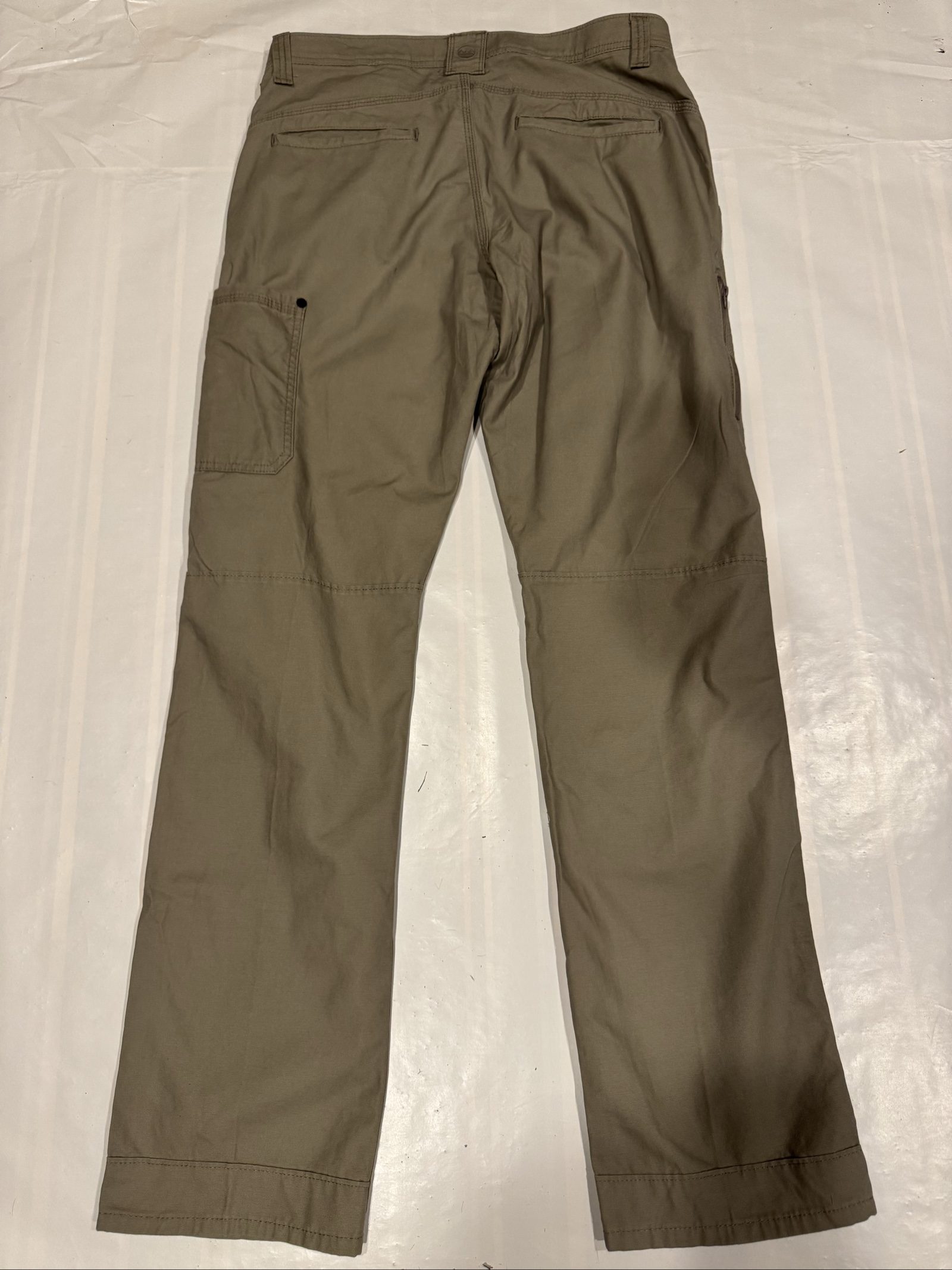 Men's NWT Wrangler Straight Fit Cargo Pants - 34x34 - Tan image 6