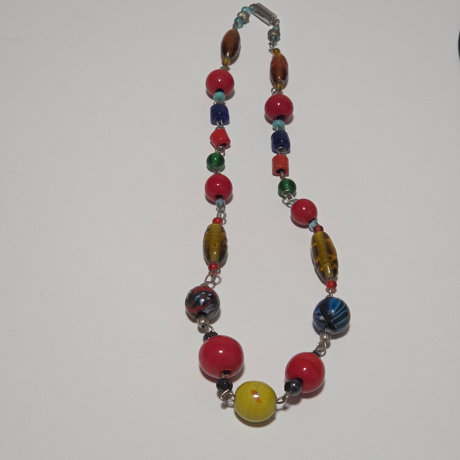 Vintage Multicolour Glass Beads Necklace .b6