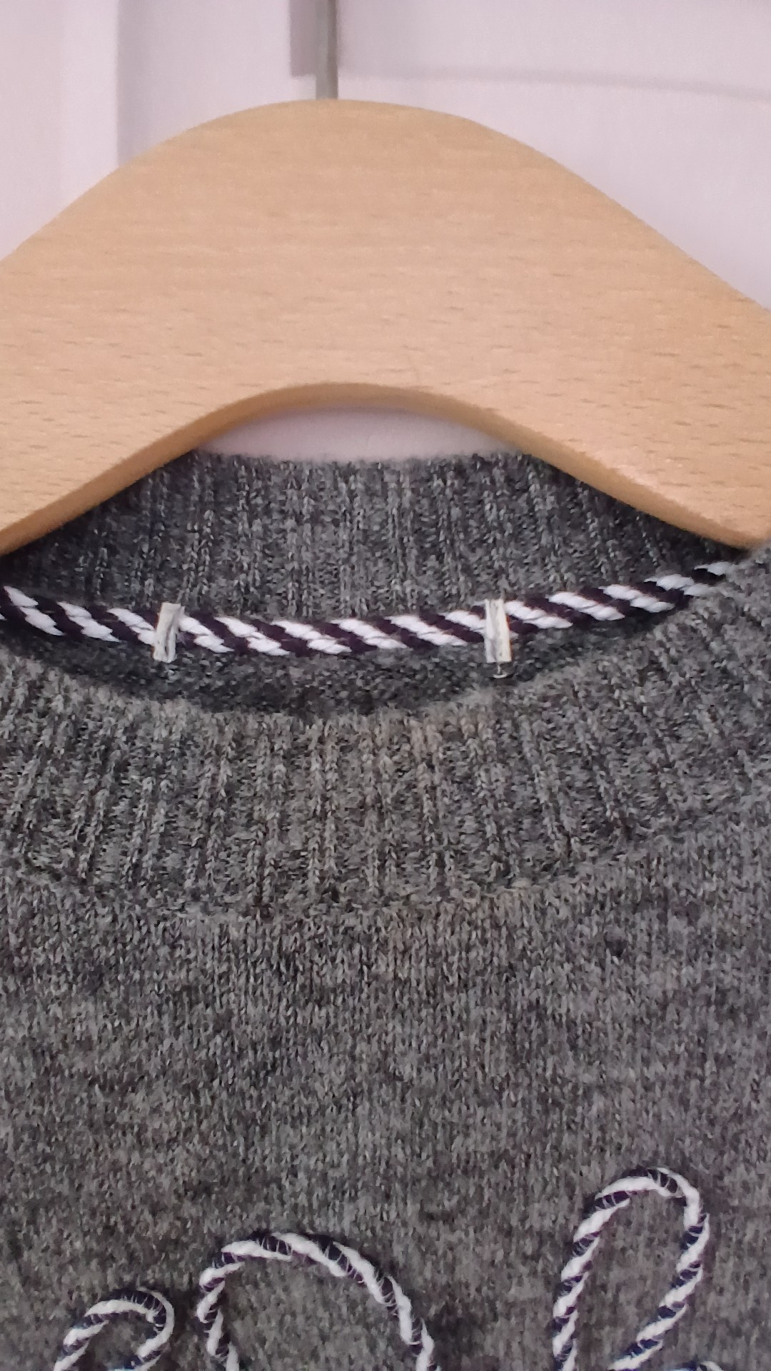 Grey Women's Chunky Knit Sweater Medium Rope Detail image 4