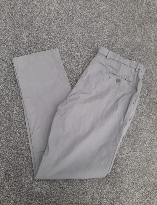 Grey Tommy Hilfiger Chino trousers in a men's size 36" image 7
