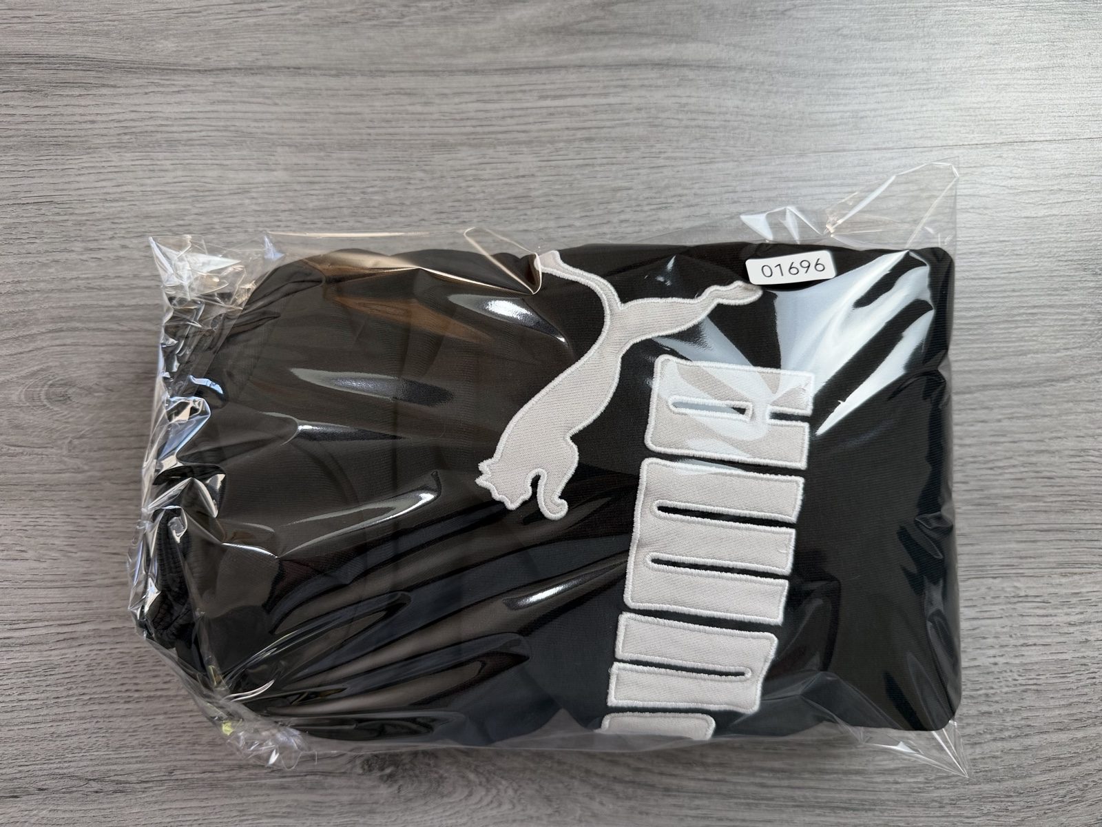Puma Black & White Logo Hoodie Large Unisex (01696) image 8