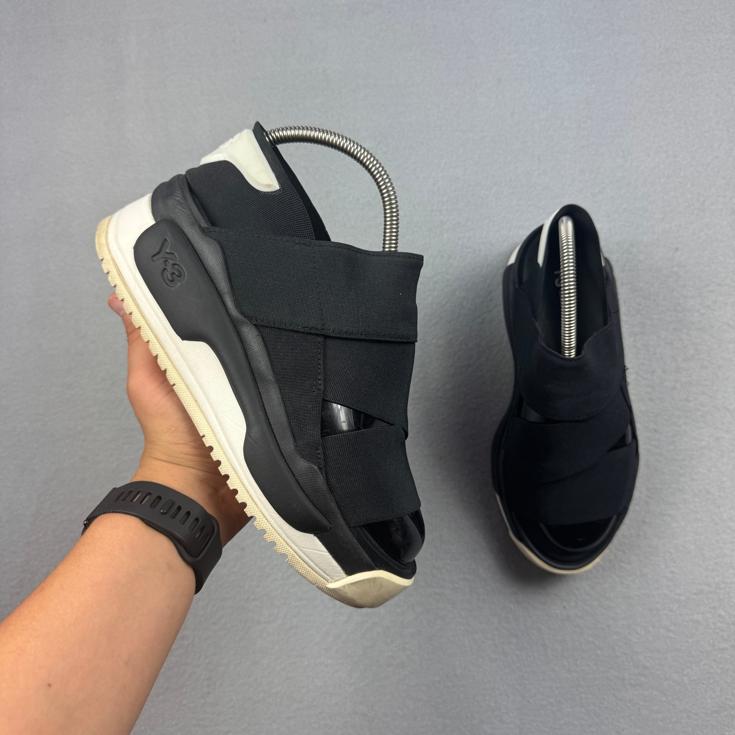 Women`s Adidas Y-3 Yohji Yamamoto Black & White Strap Hokori Sneakers Size 39 / 24cm
