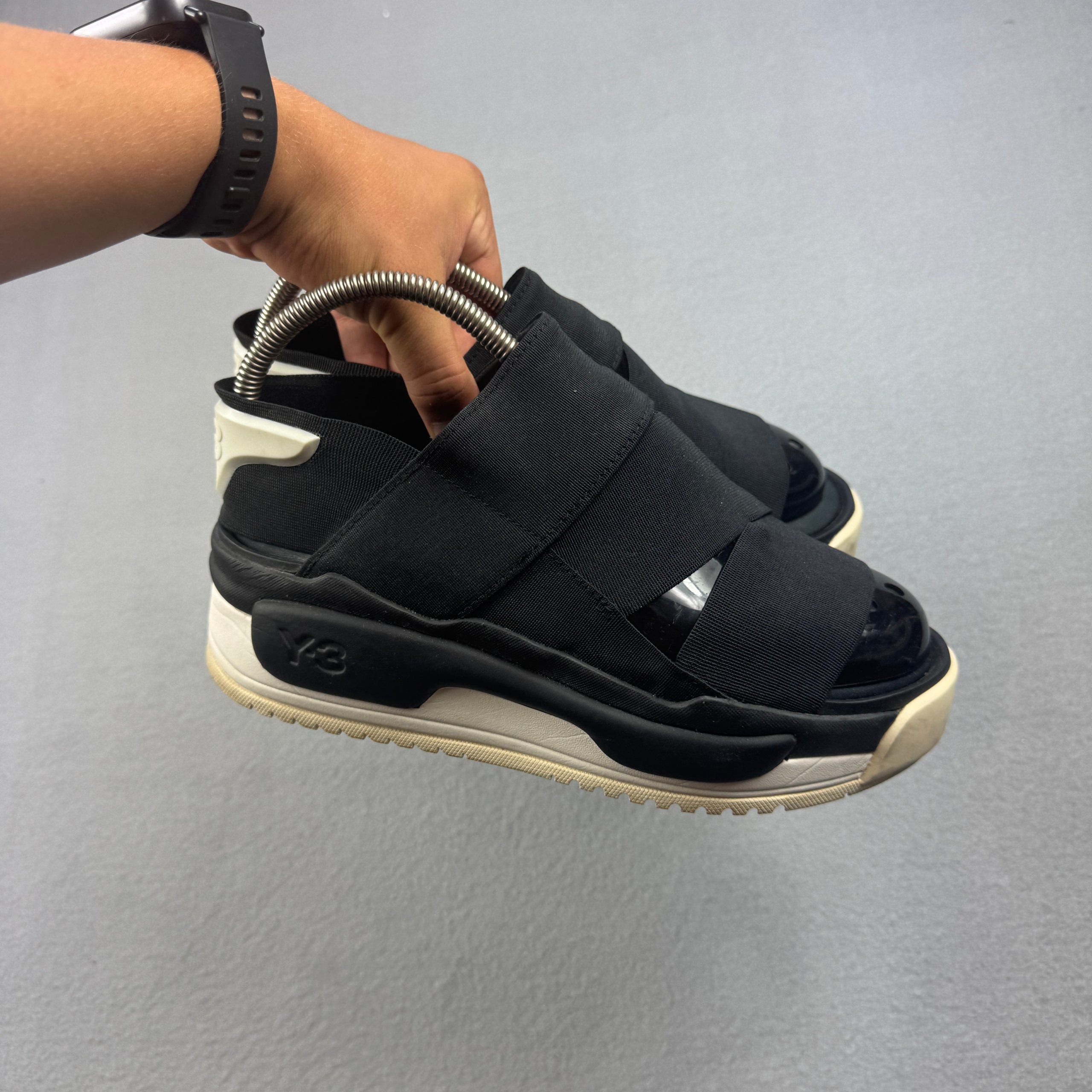 Women`s Adidas Y-3 Yohji Yamamoto Black & White Strap Hokori Sneakers Size 39 / 24cm image 2