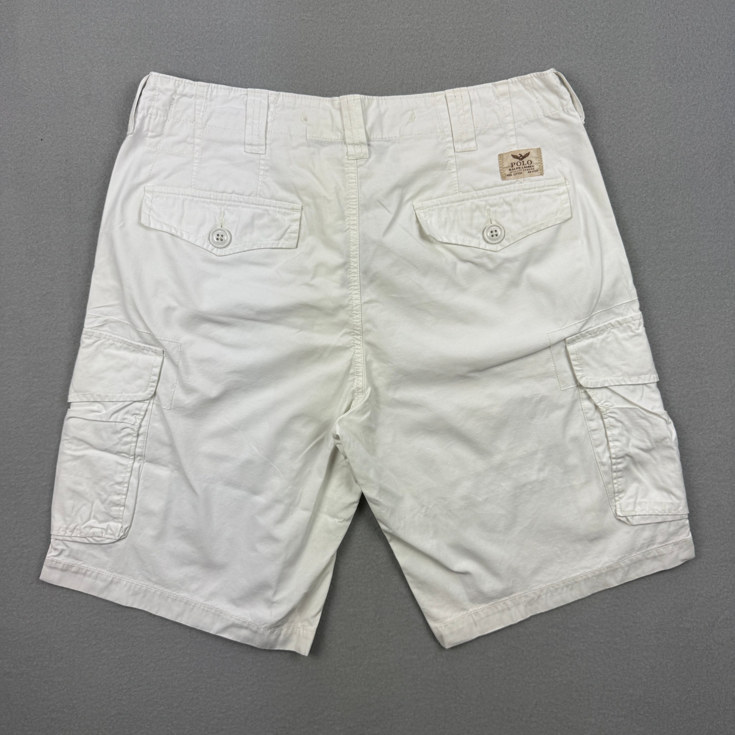 Men`s Polo Ralph Lauren White Cargo Shorts Size 30 image 2