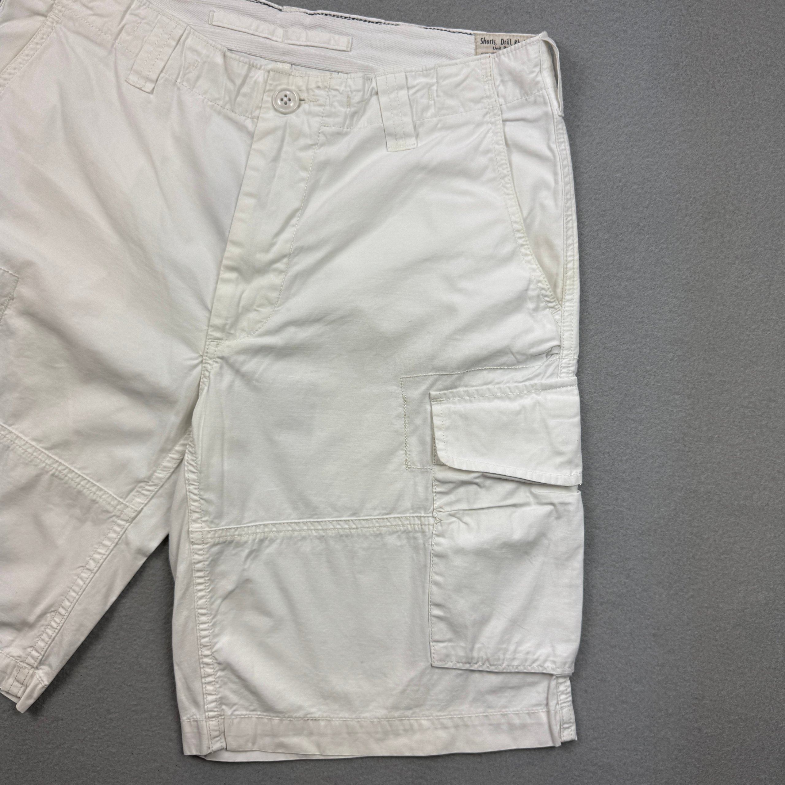 Men`s Polo Ralph Lauren White Cargo Shorts Size 30 image 3