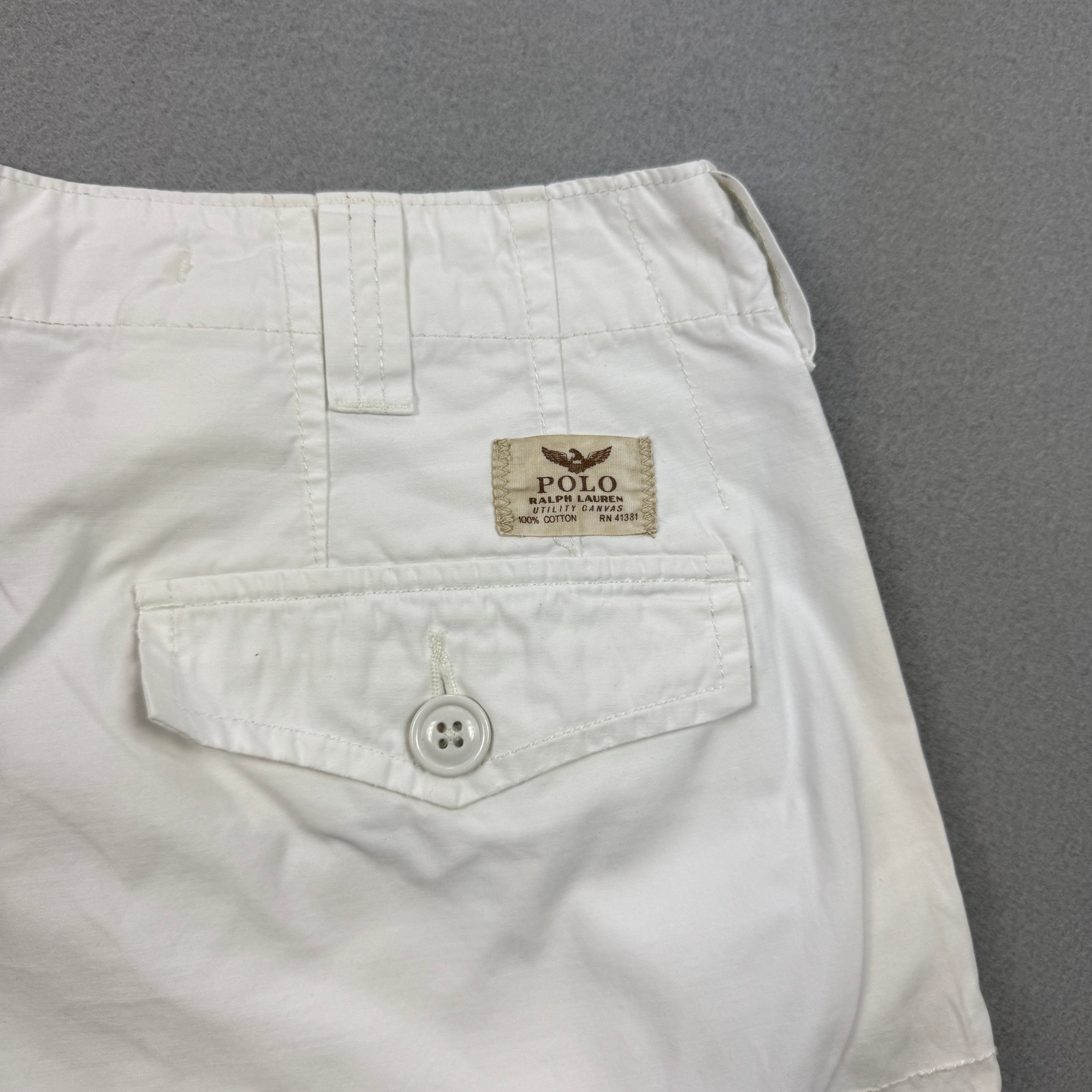 Men`s Polo Ralph Lauren White Cargo Shorts Size 30 image 4