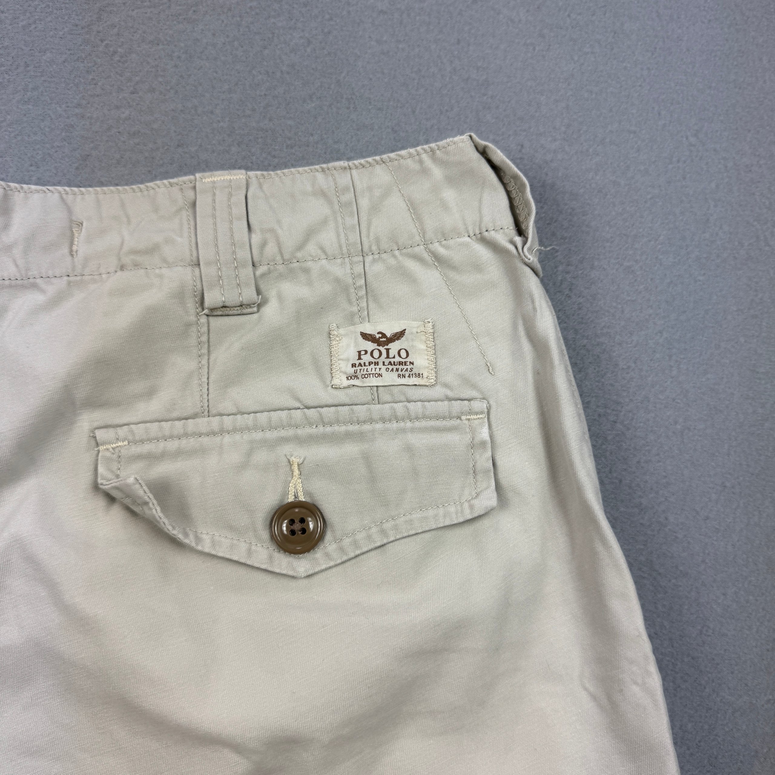 Men`s Polo Ralph Lauren Classic Fit Beige Cargo Shorts Size 32 image 4