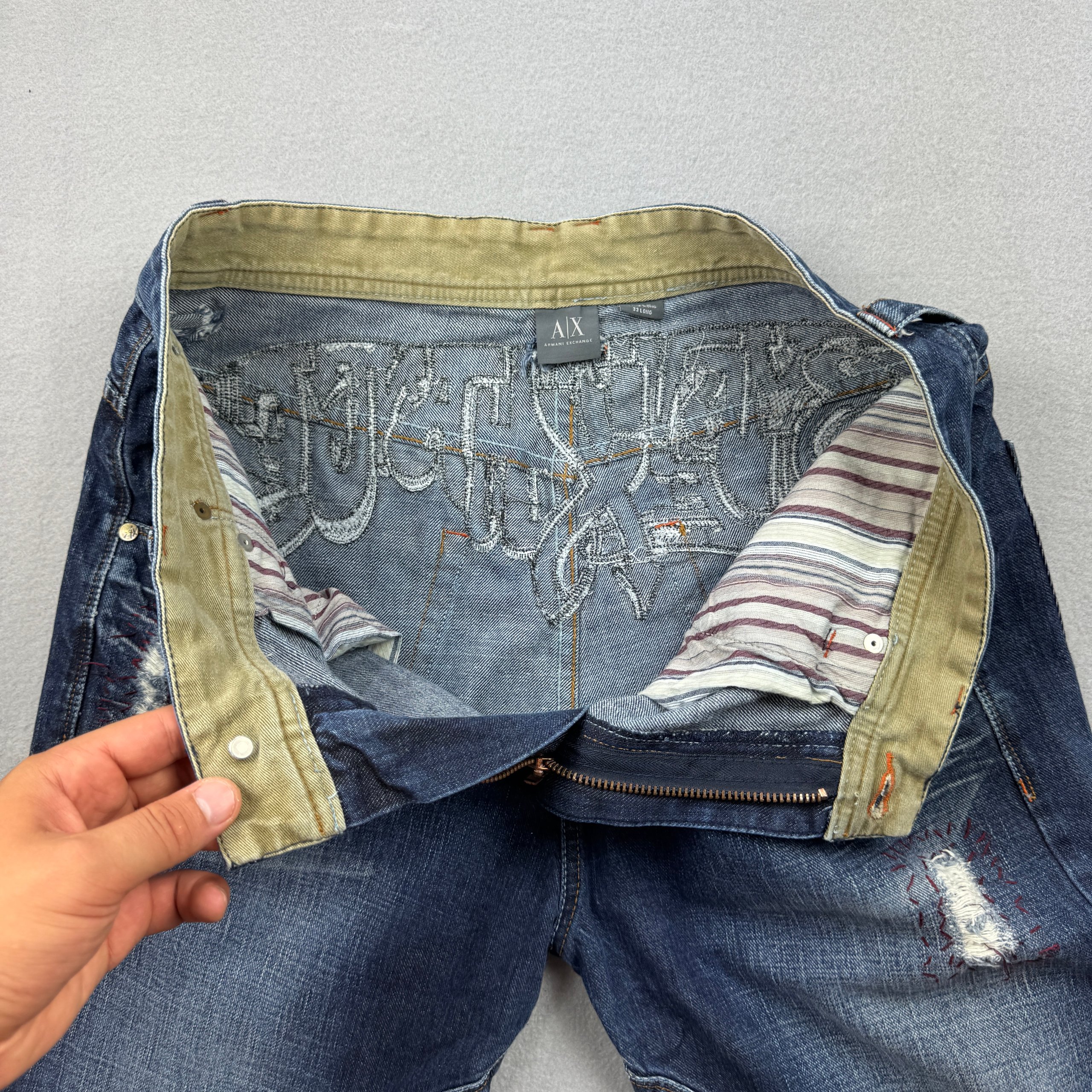 Men`s Armani Exchange Blue Denim Shorts Distressed Detail Size 33 Long image 5