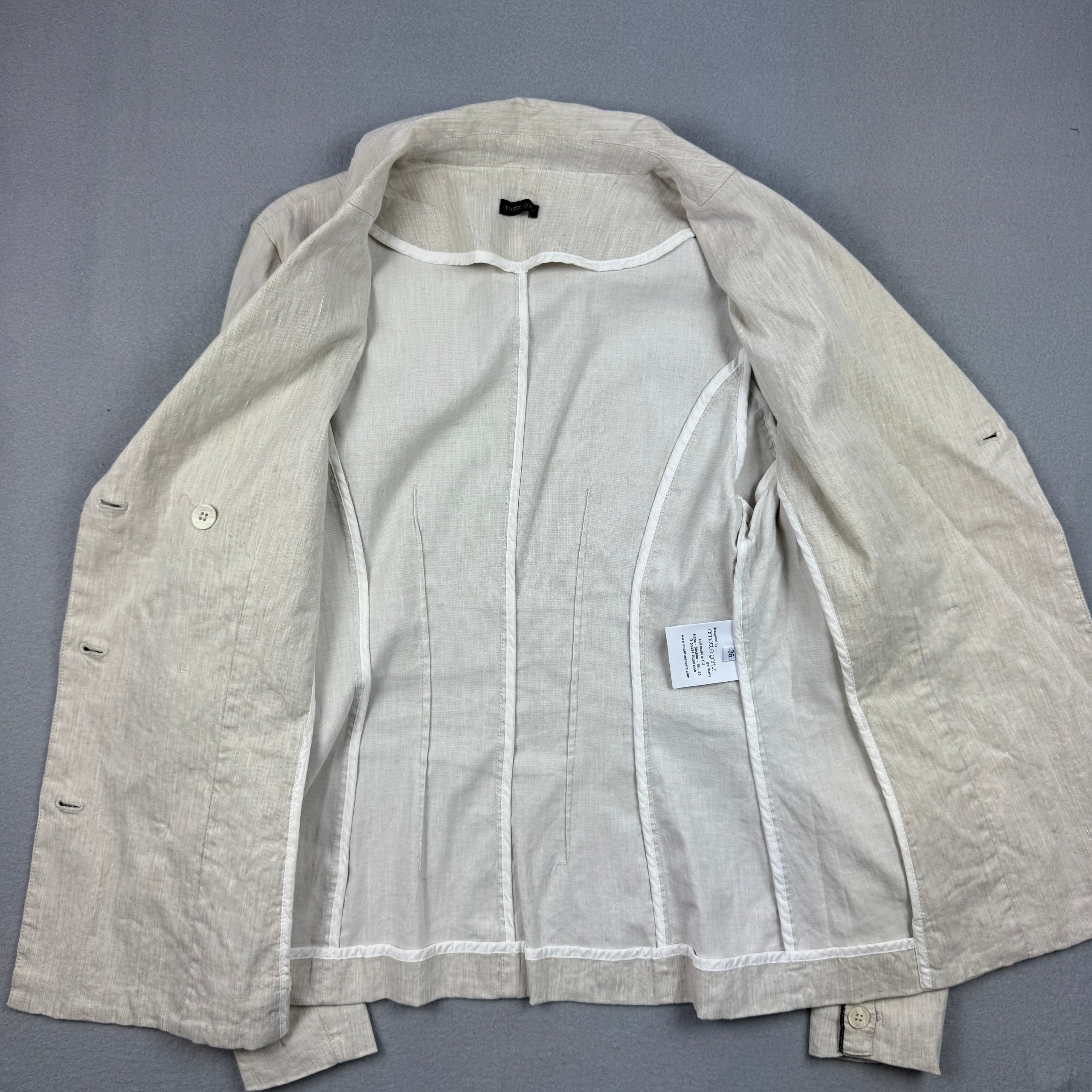 Women`s Annette Görtz Beige Button Detail Linen / Viscose Blazer Size 36 / S image 9