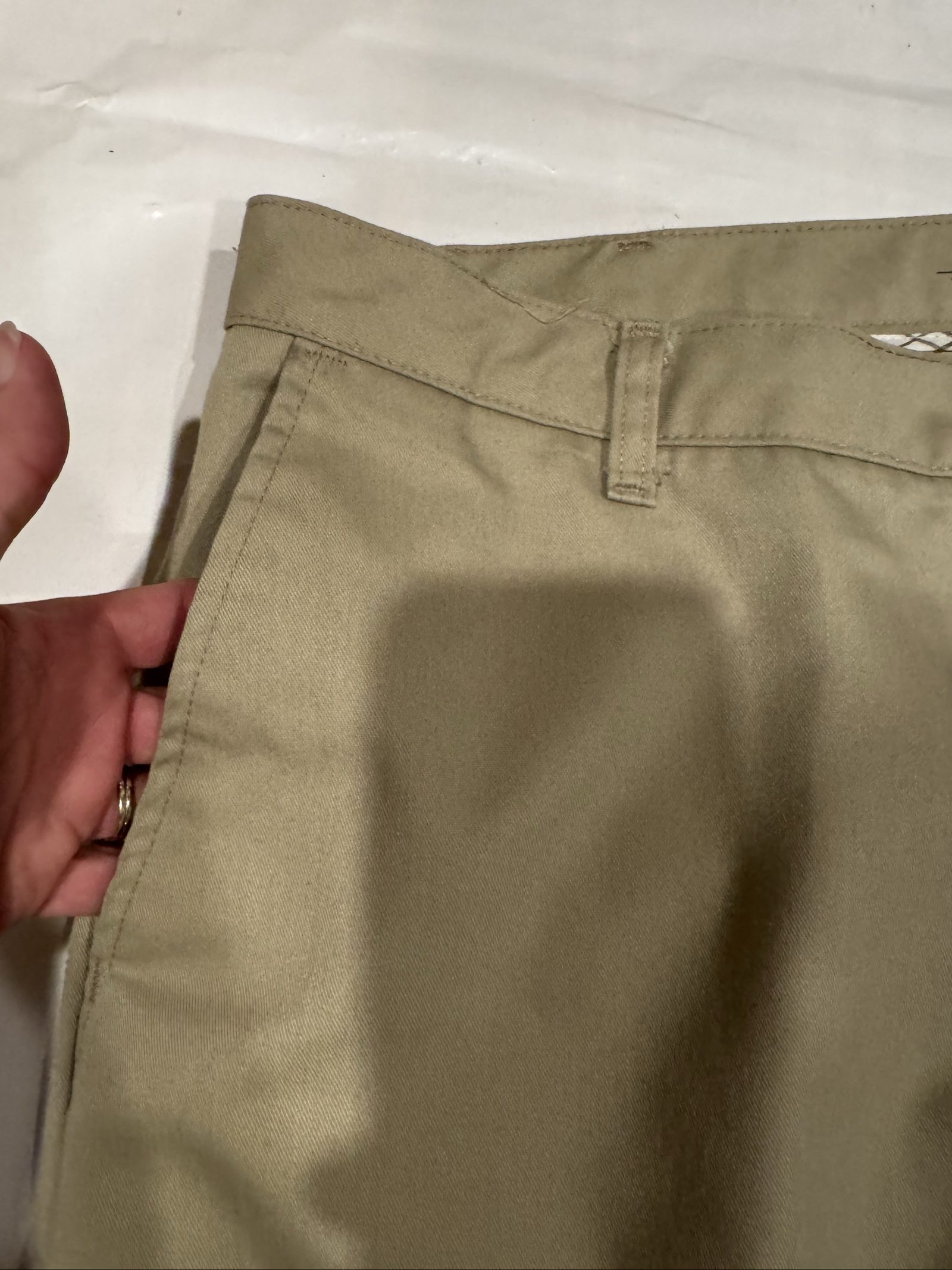 Lee Men's Khaki Total Freedom Relaxed Fit Pants 34x32 image 2