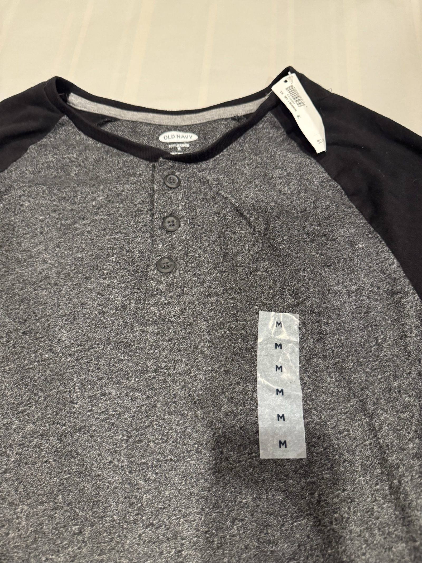 Men’s NWT Old Navy Men’s Henley Long Sleeve Shirt - Black/Gray - Medium image 2