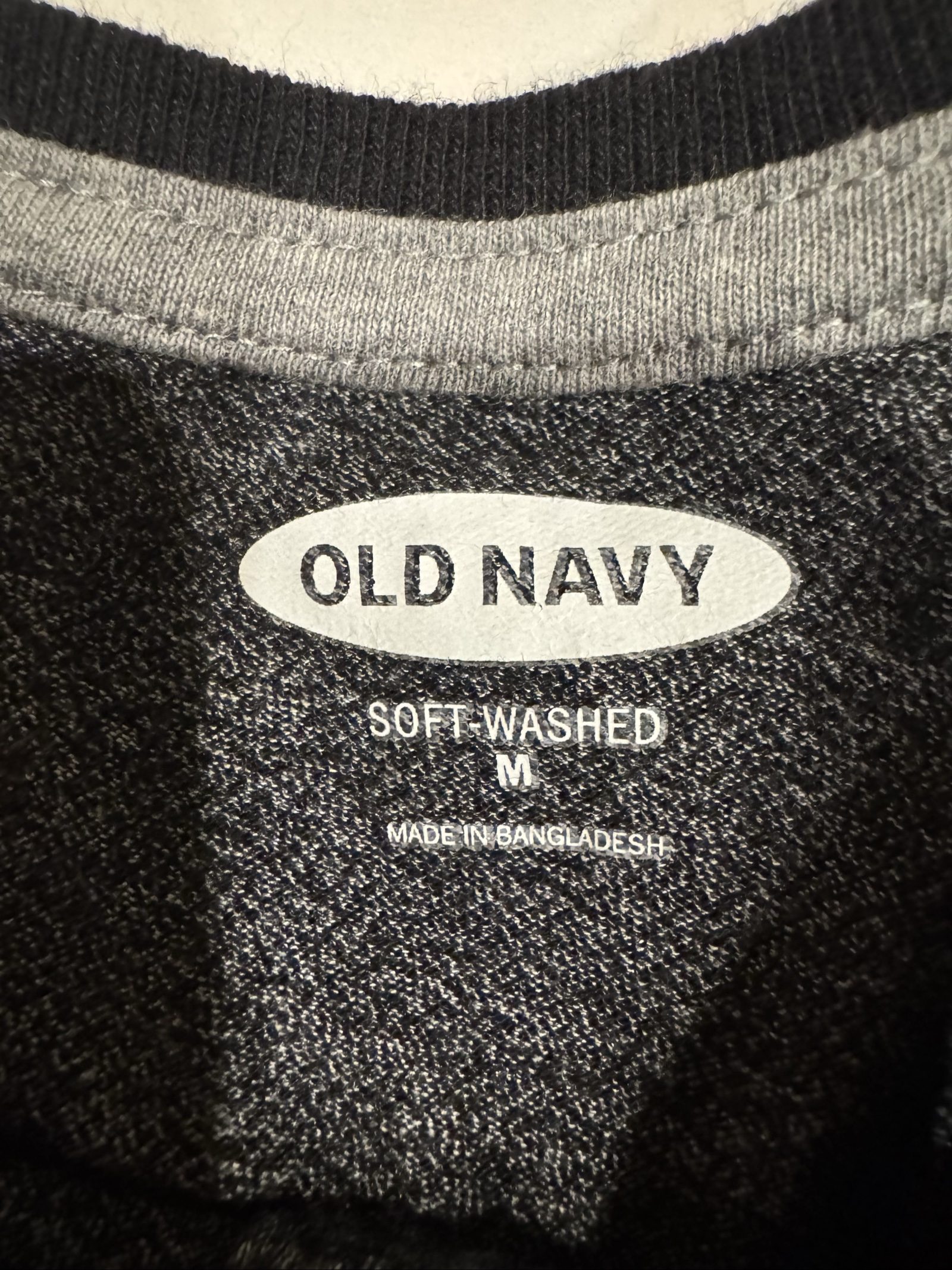 Men’s NWT Old Navy Men’s Henley Long Sleeve Shirt - Black/Gray - Medium image 3