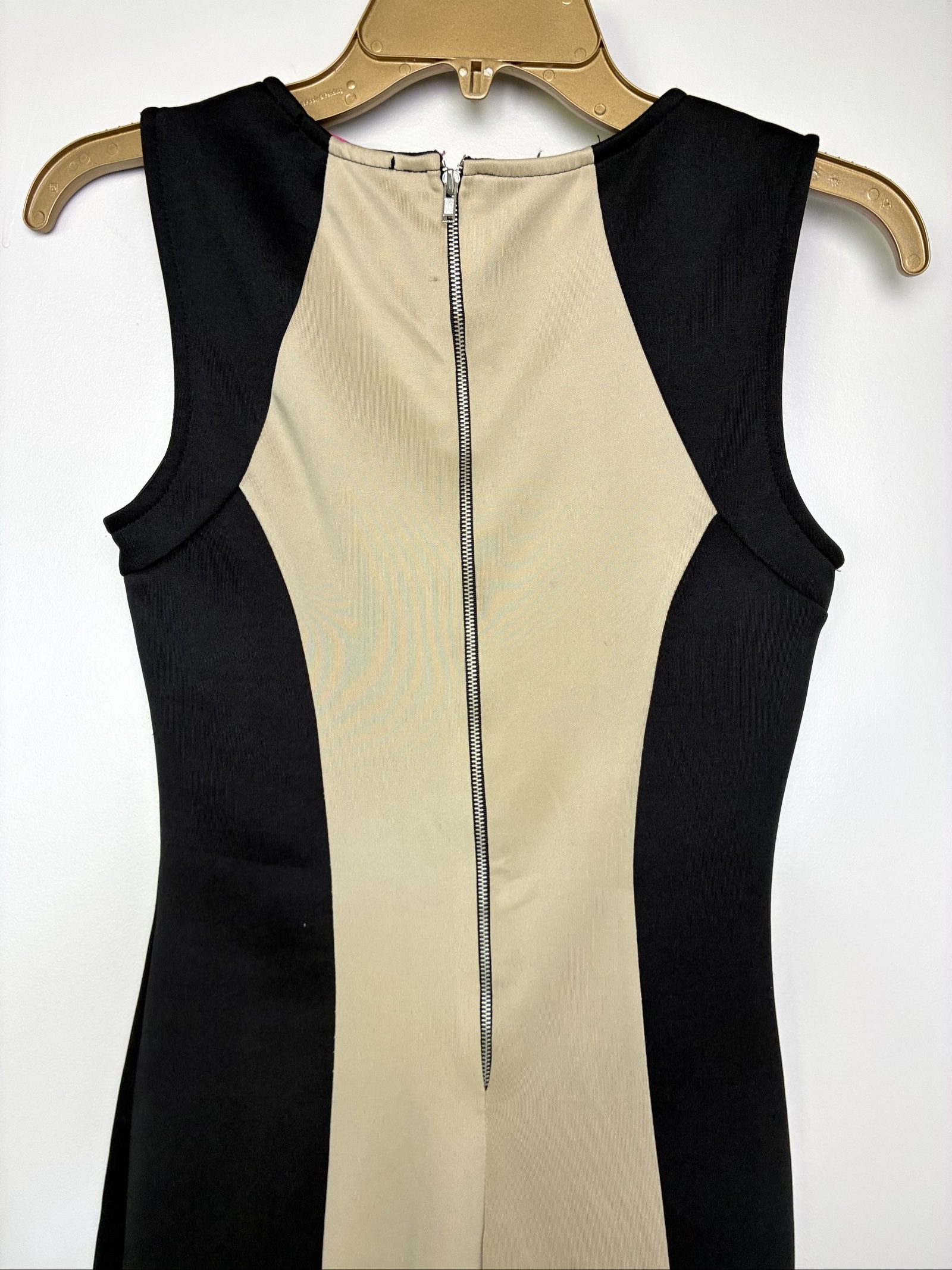 VTG Y2K Body Central Colorblock Bodycon Dress Black Beige Size S image 4