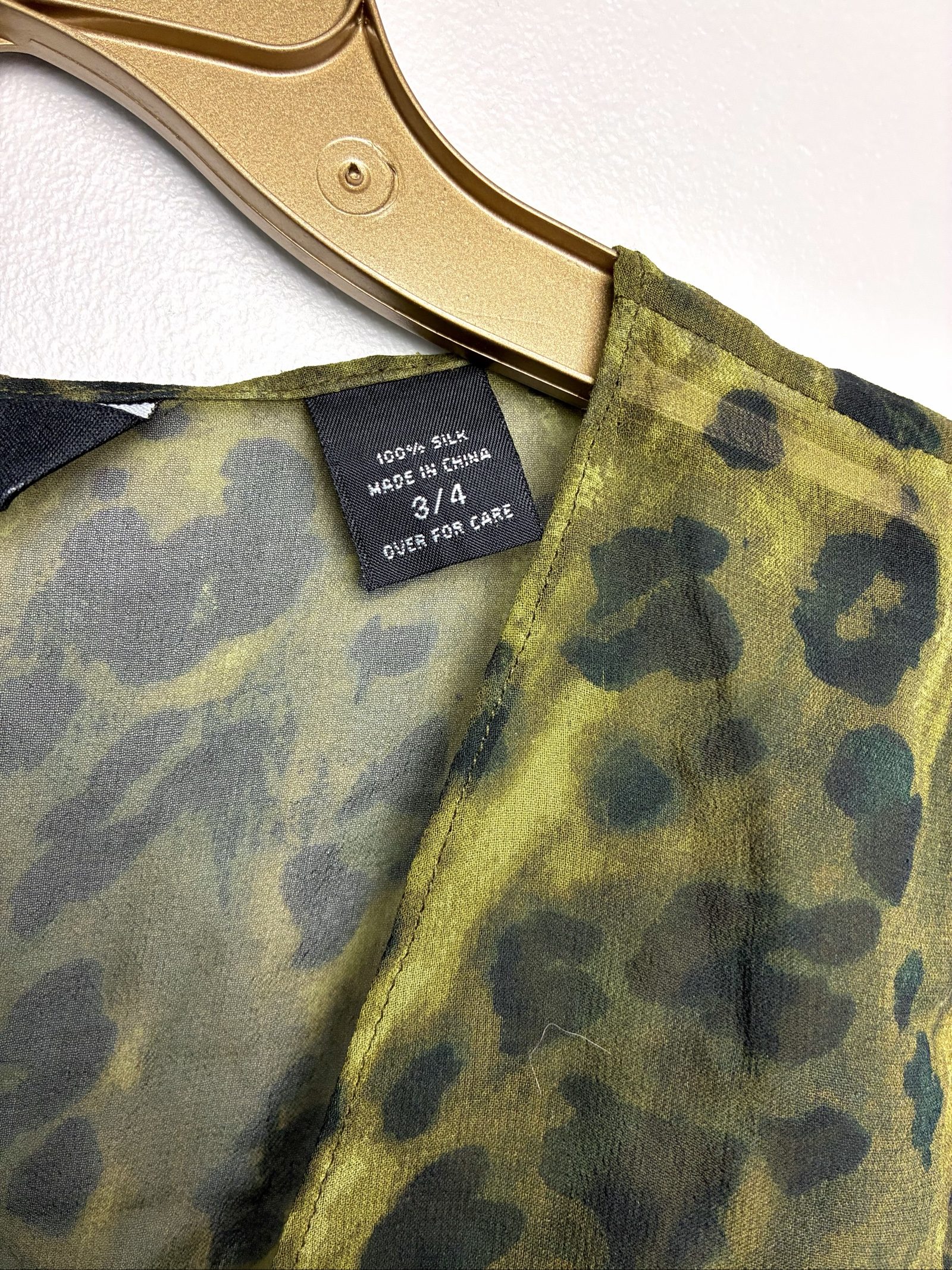 Vintage Y2K Express 100% Silk Leopard Crop Top Bell Sleeve Tie Front Green 3/4 image 4