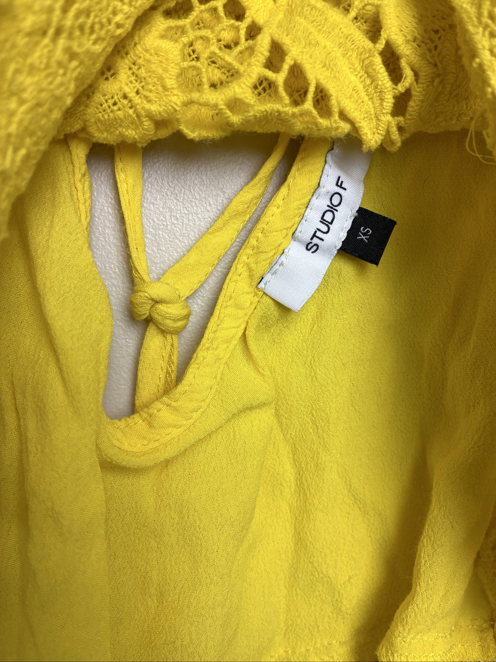 Y2K Inspired Studio F Yellow 100% Heavy Guipure Cotton Cami Crop Top XS image 6