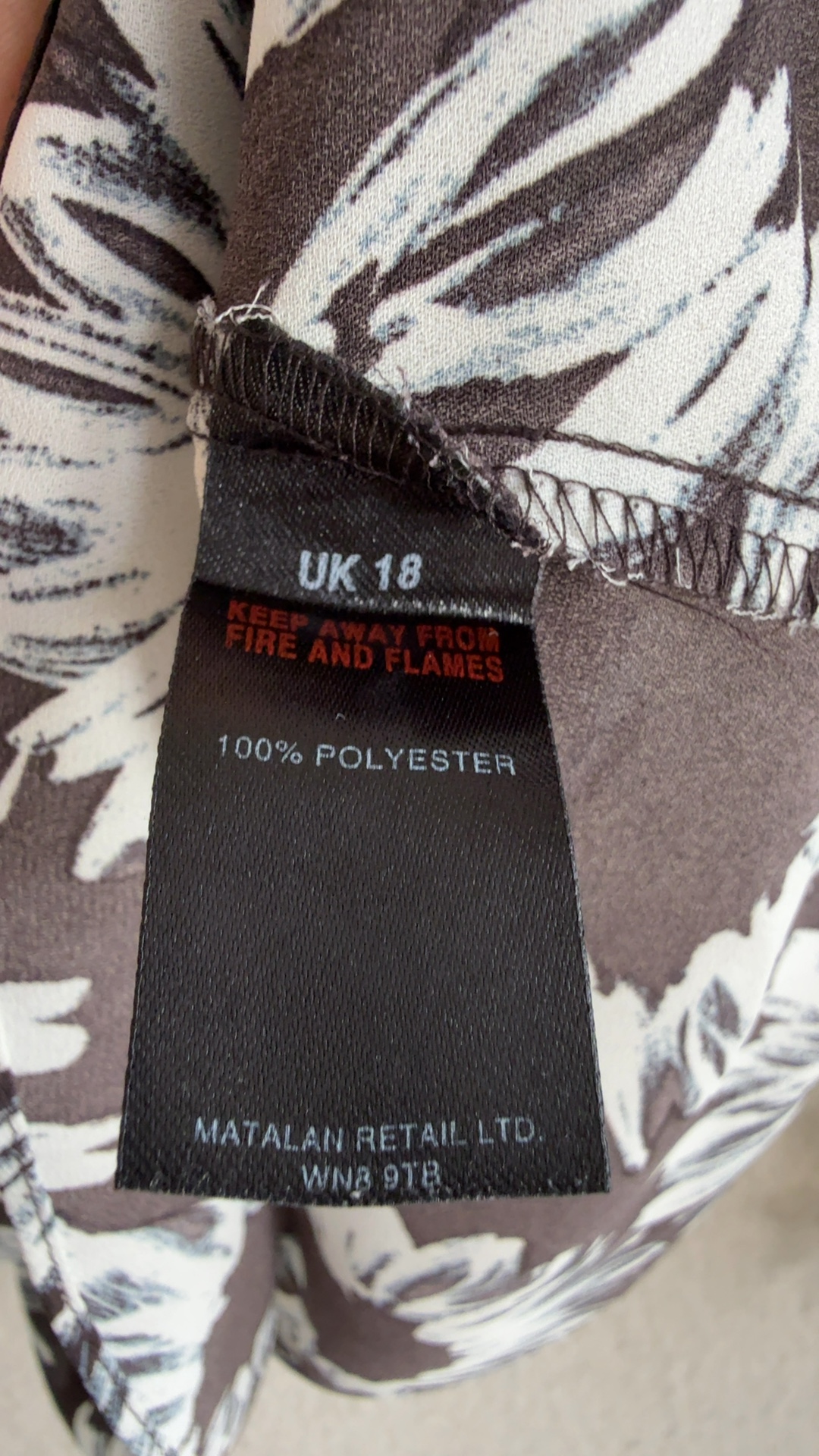 Papaya Black & White Floral Print Cami Top UK 18 Soft 100% Polyester image 2