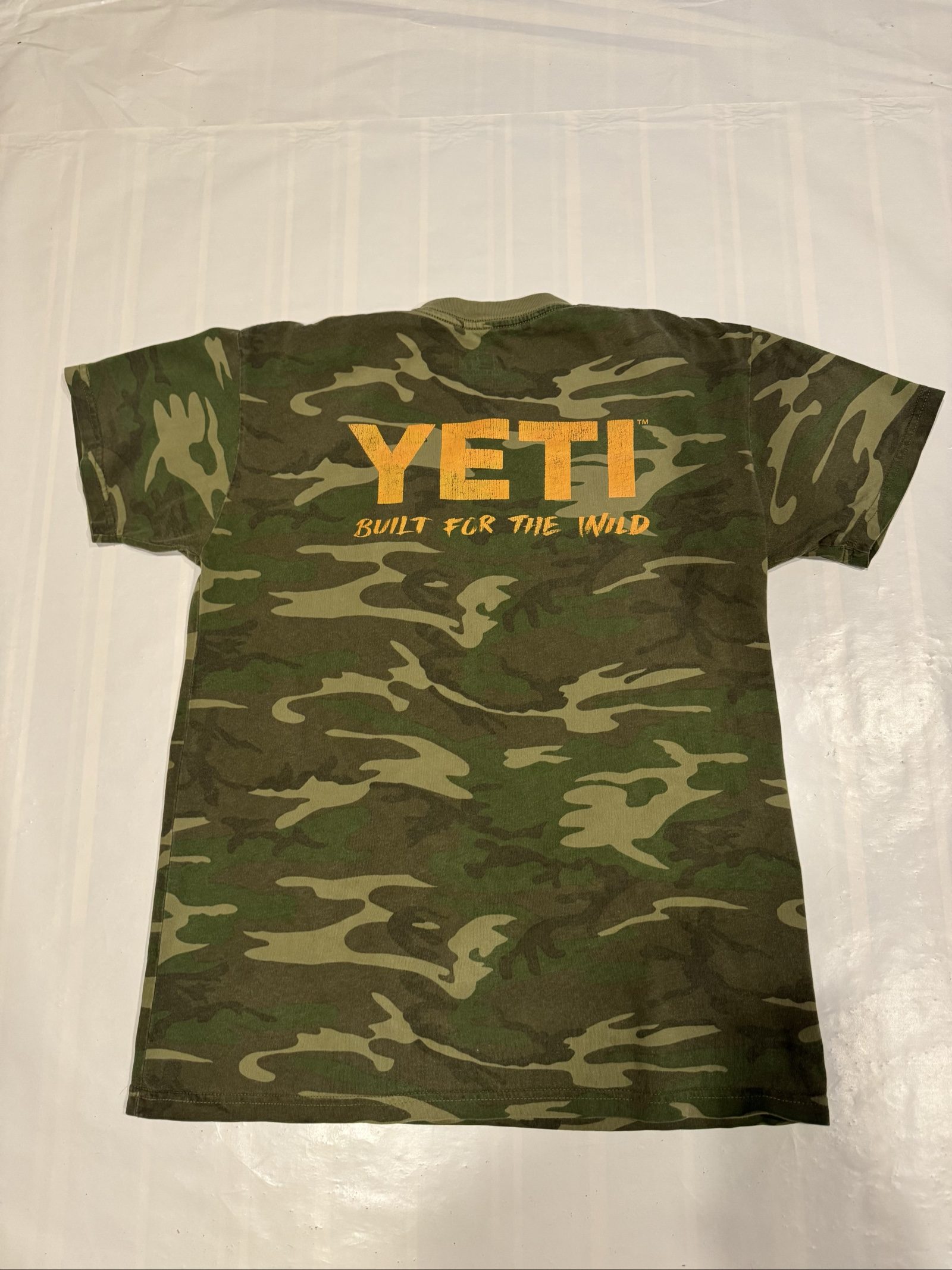 YETI Men's Medium Green Camouflage Cotton T-Shirt