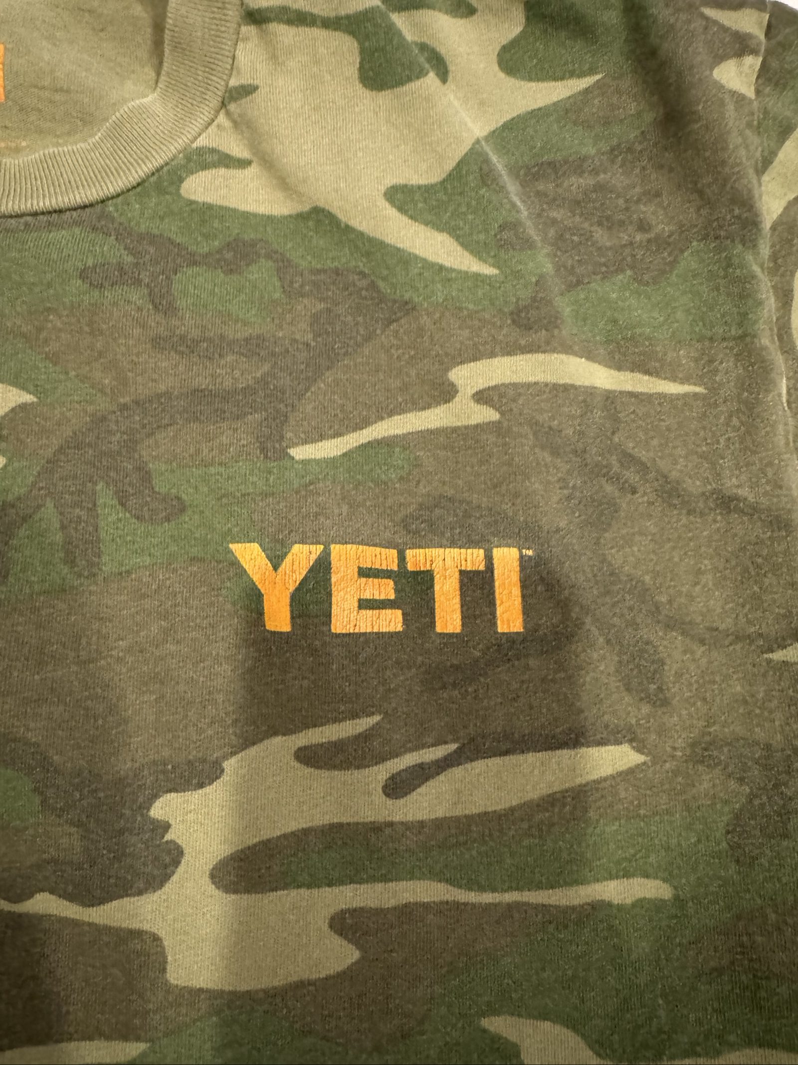YETI Men's Medium Green Camouflage Cotton T-Shirt image 3