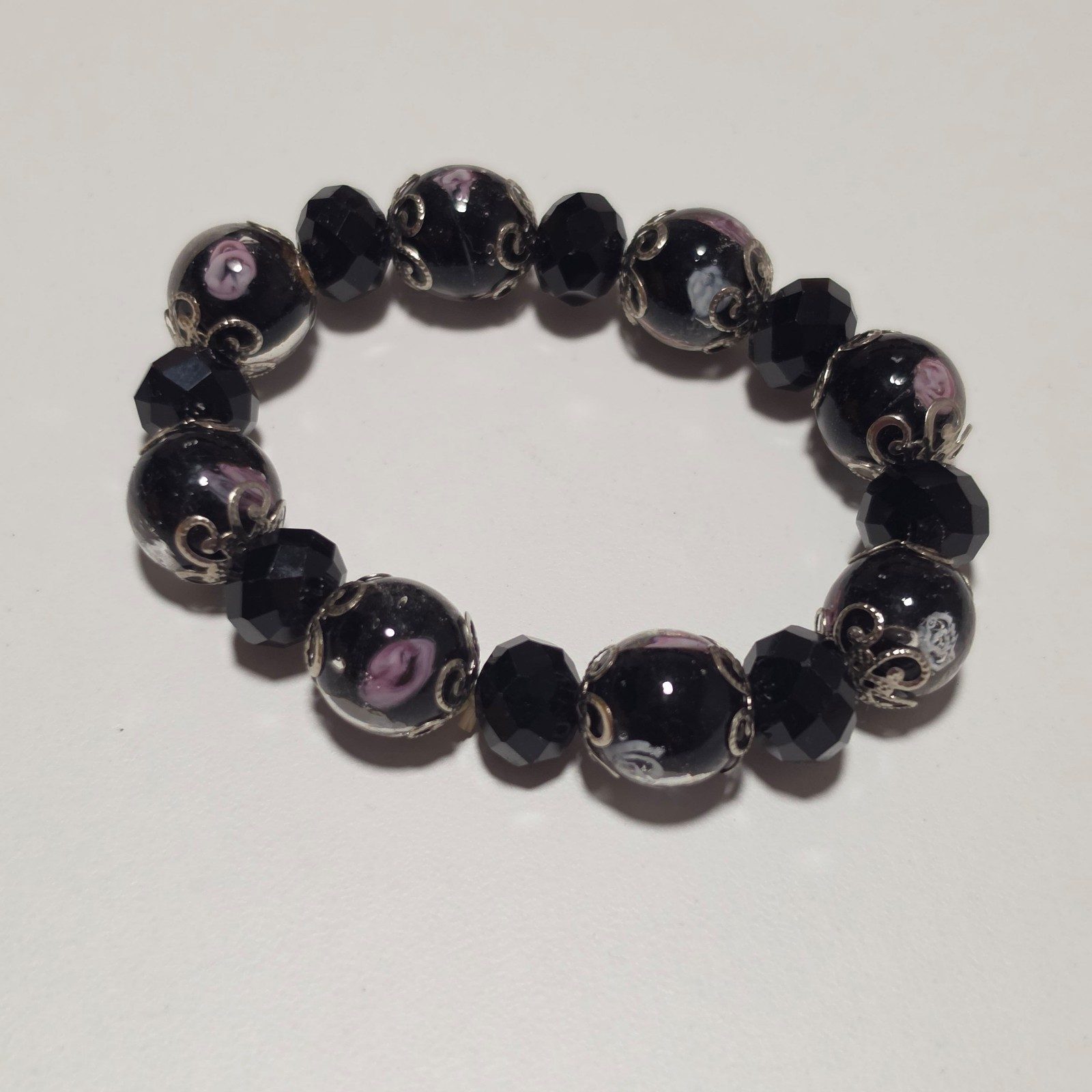 Black & Pink Floral Beaded Bracelet Elastic.b6