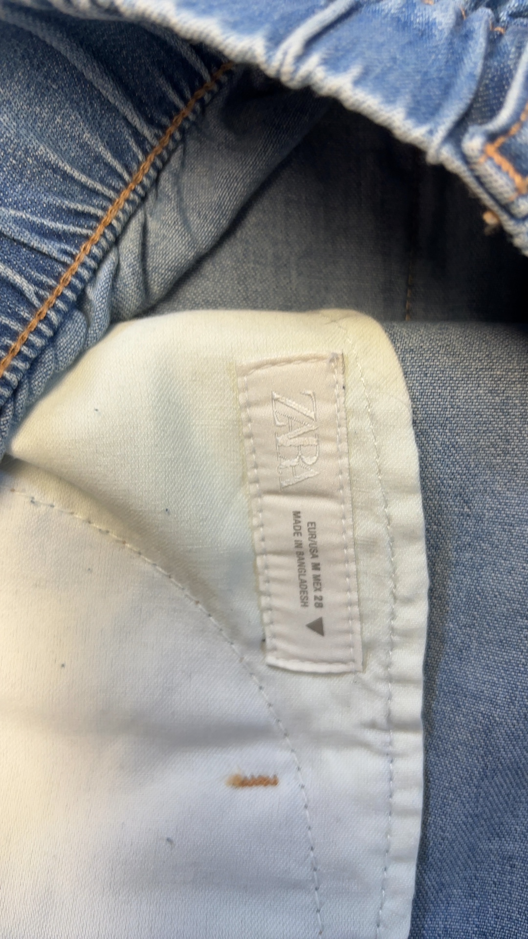 Zara Light Blue Denim Skirt Medium 28 Relaxed Fit excellent condition image 6