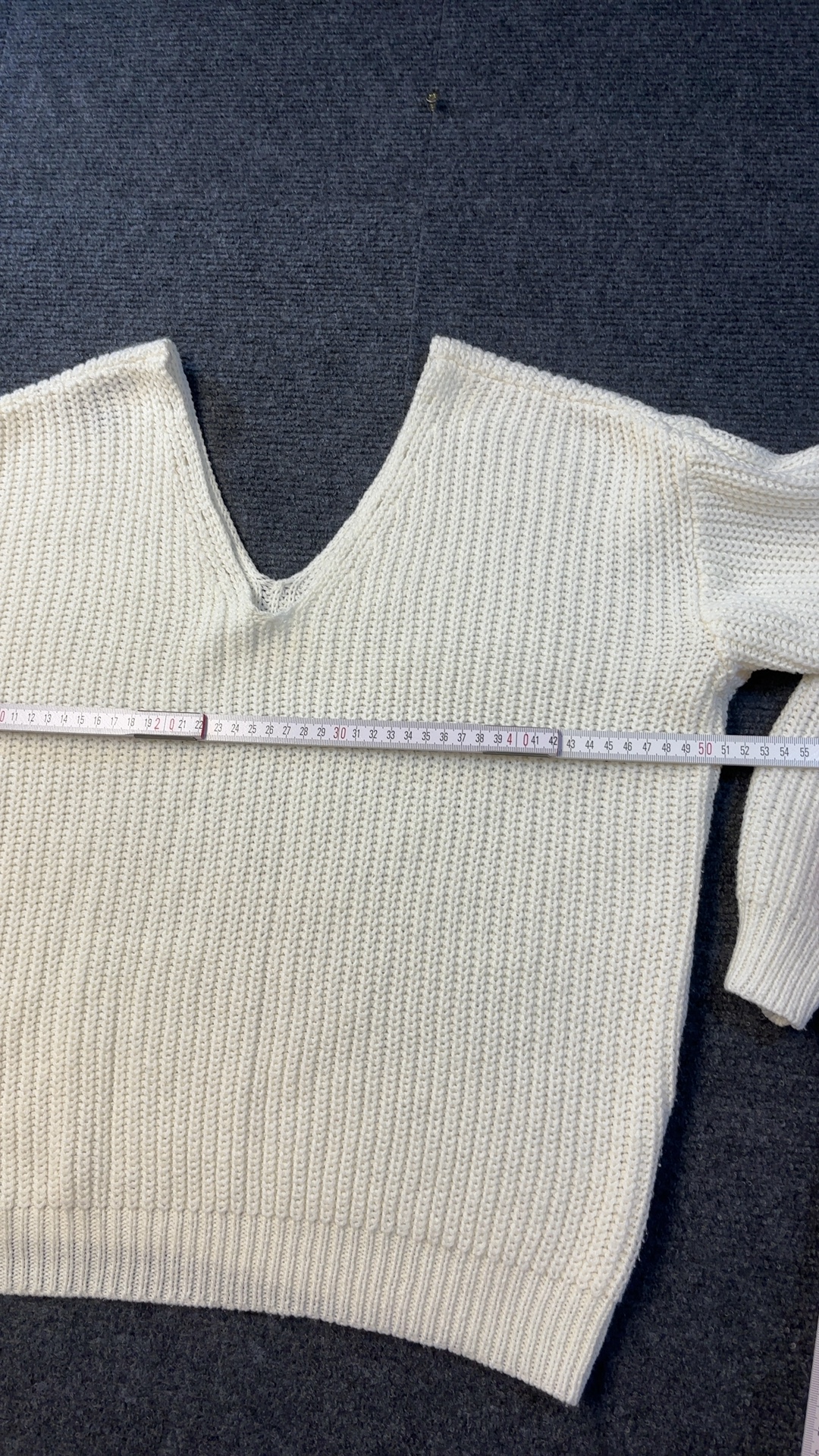 Lipsy White V-Neck Acrylic Knitted Jumper Medium image 3