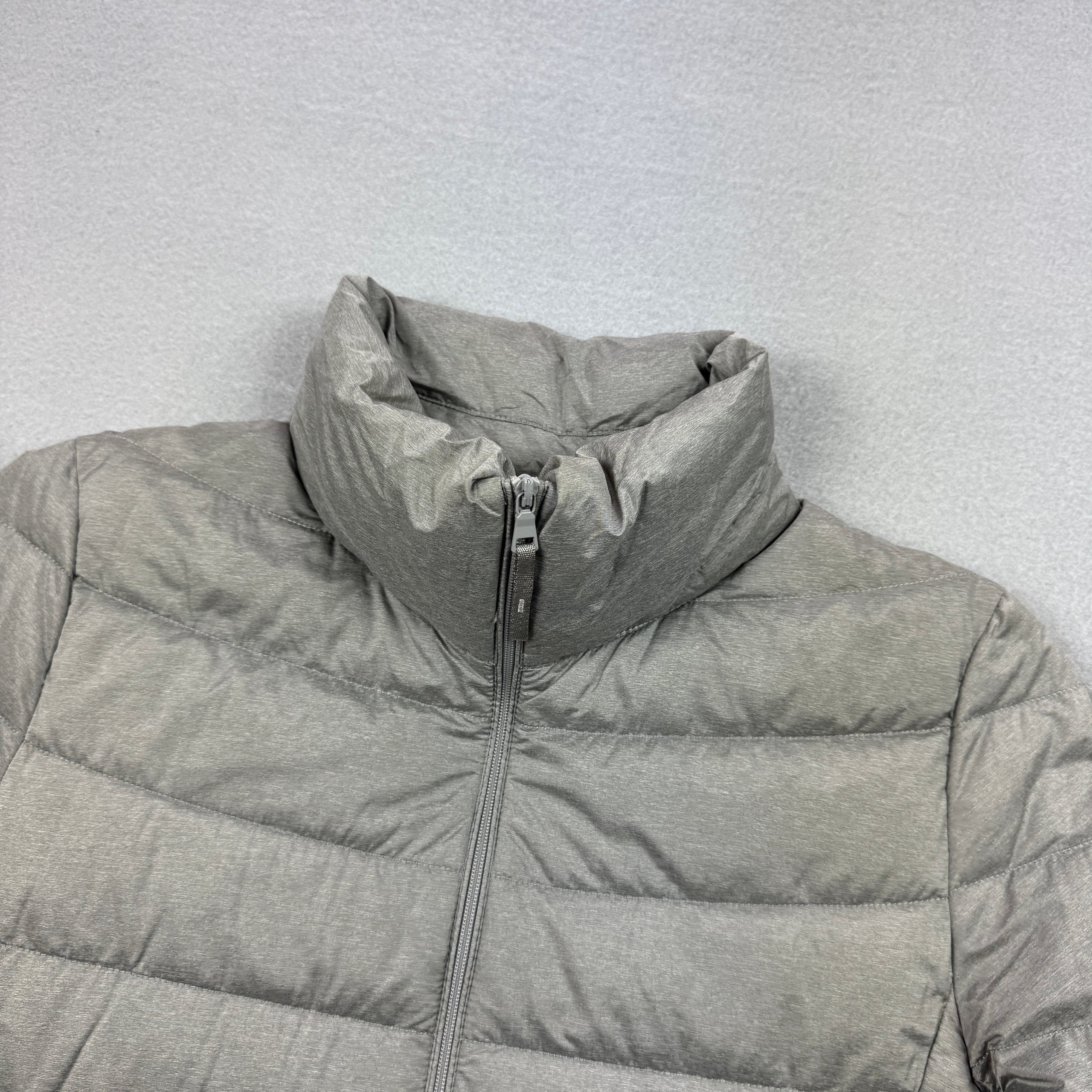 Women`s Uniqlo Grey Packable Down Jacket Lightweight Warm Size XS image 4