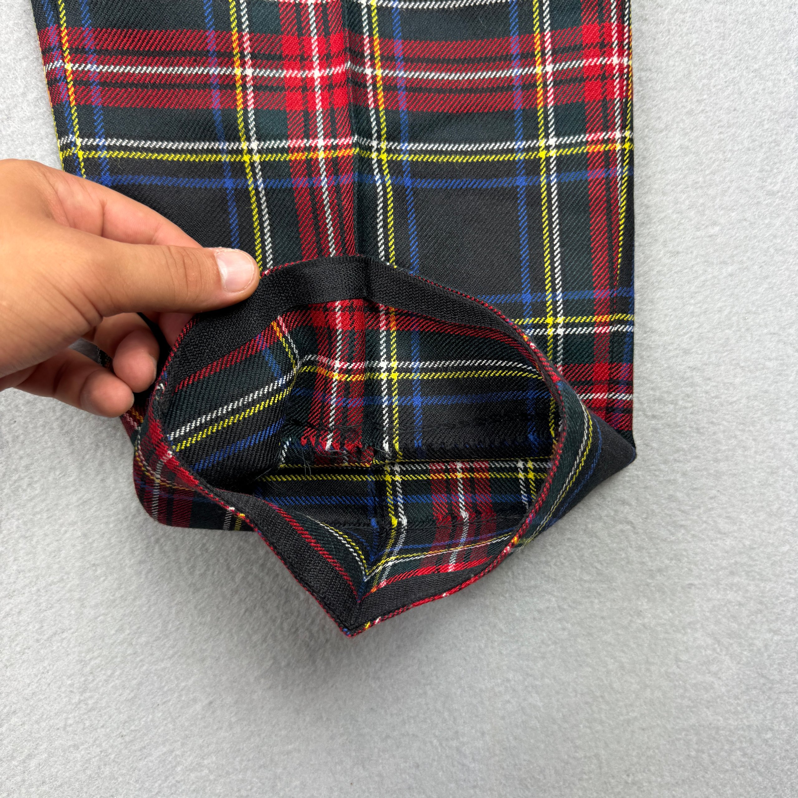 Men`s Ermenegildo Zegna Red Black Tartan Pattern Casual Wool Trousers Size 54R / XL image 4