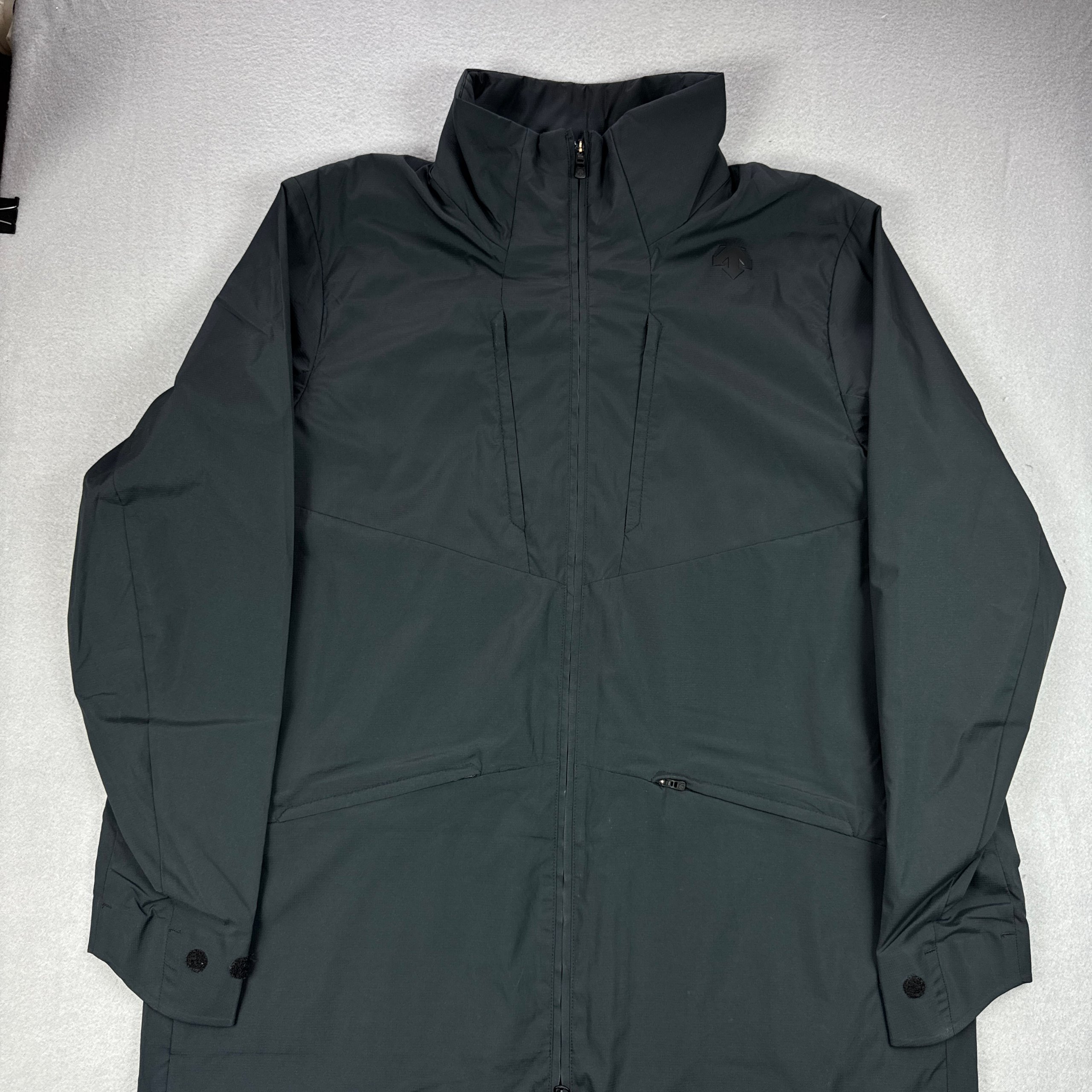 Descente Techwear Black Long Coat Men's Large Water-Resistant Size L image 4
