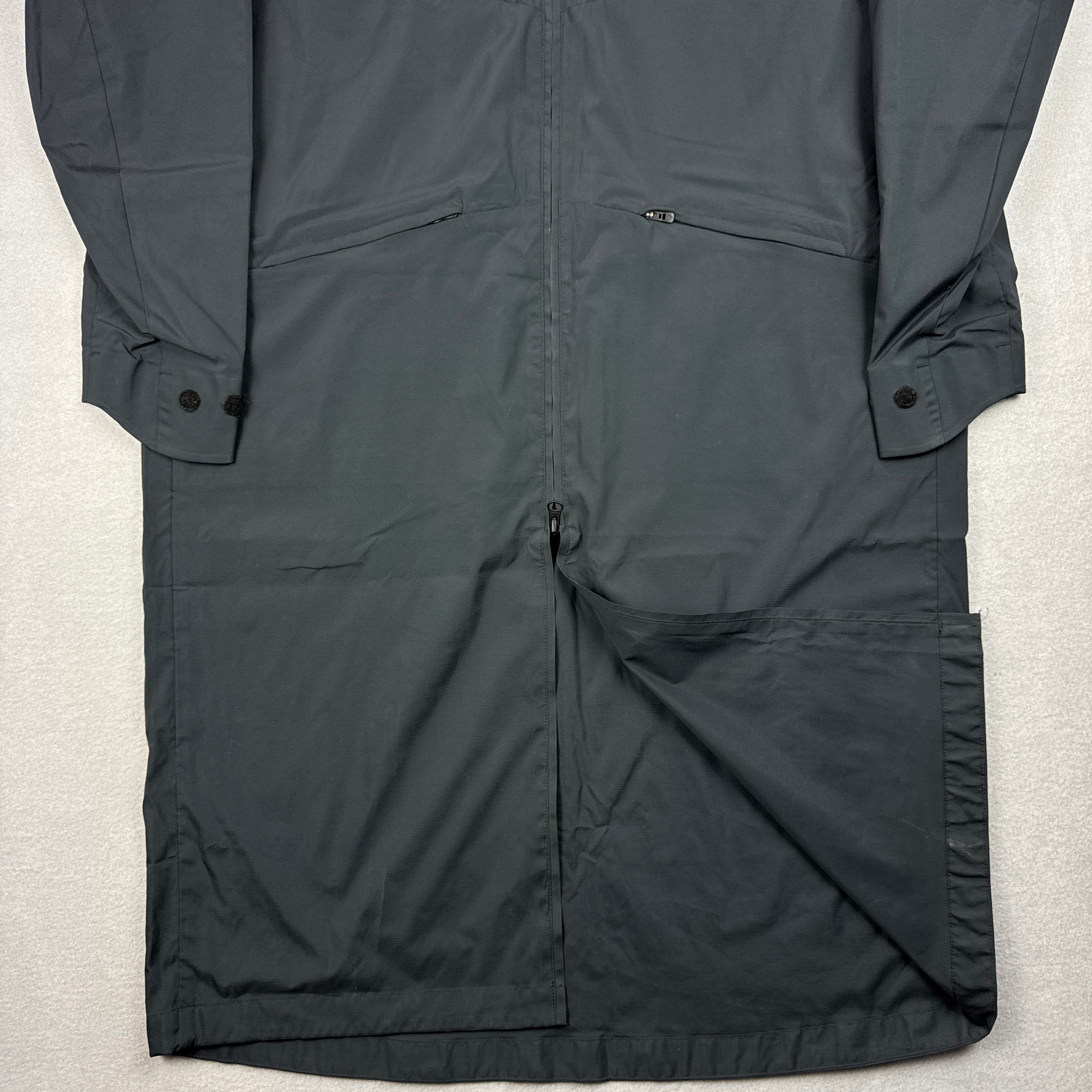 Descente Techwear Black Long Coat Men's Large Water-Resistant Size L image 5