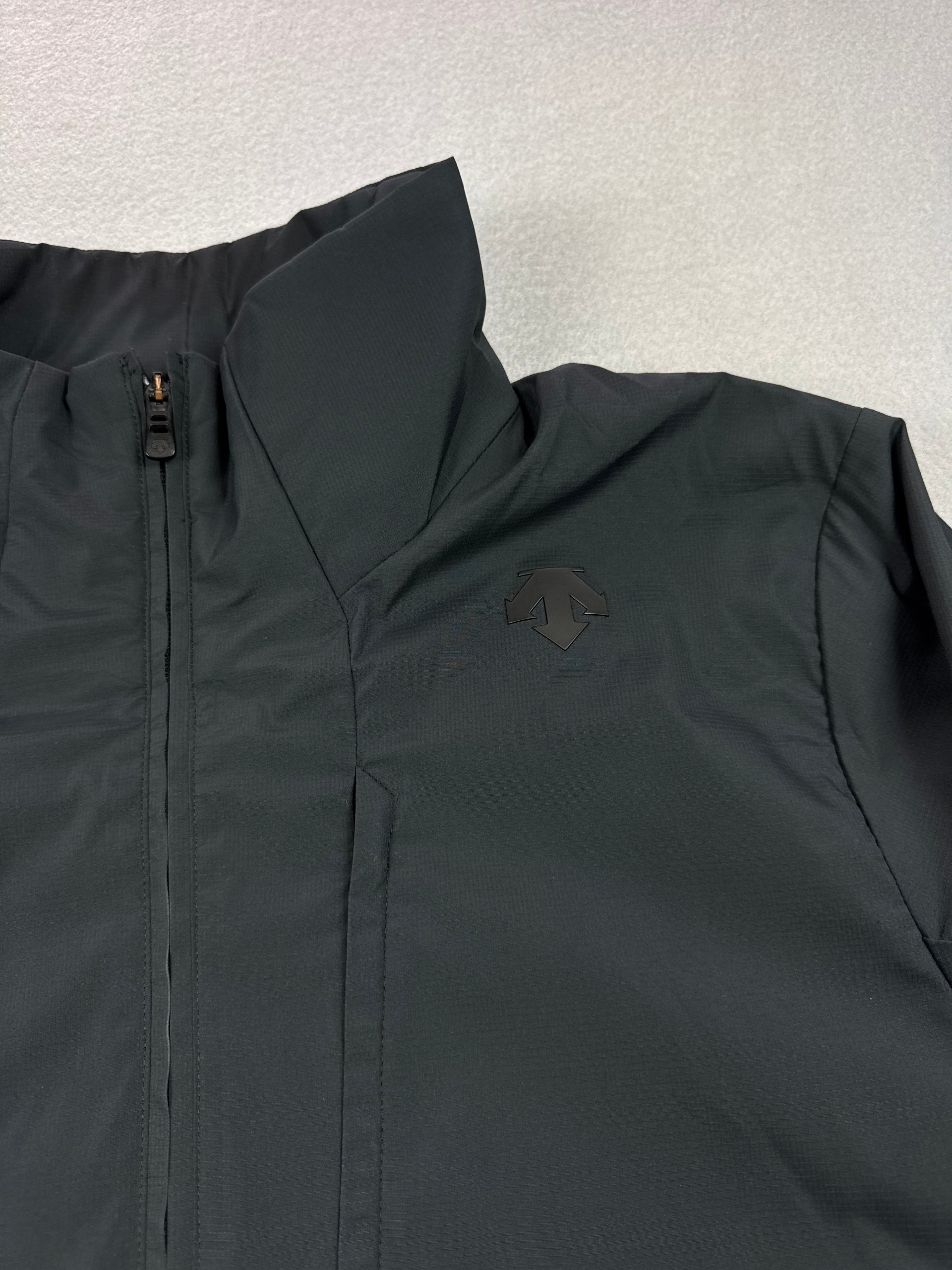Descente Techwear Black Long Coat Men's Large Water-Resistant Size L image 7