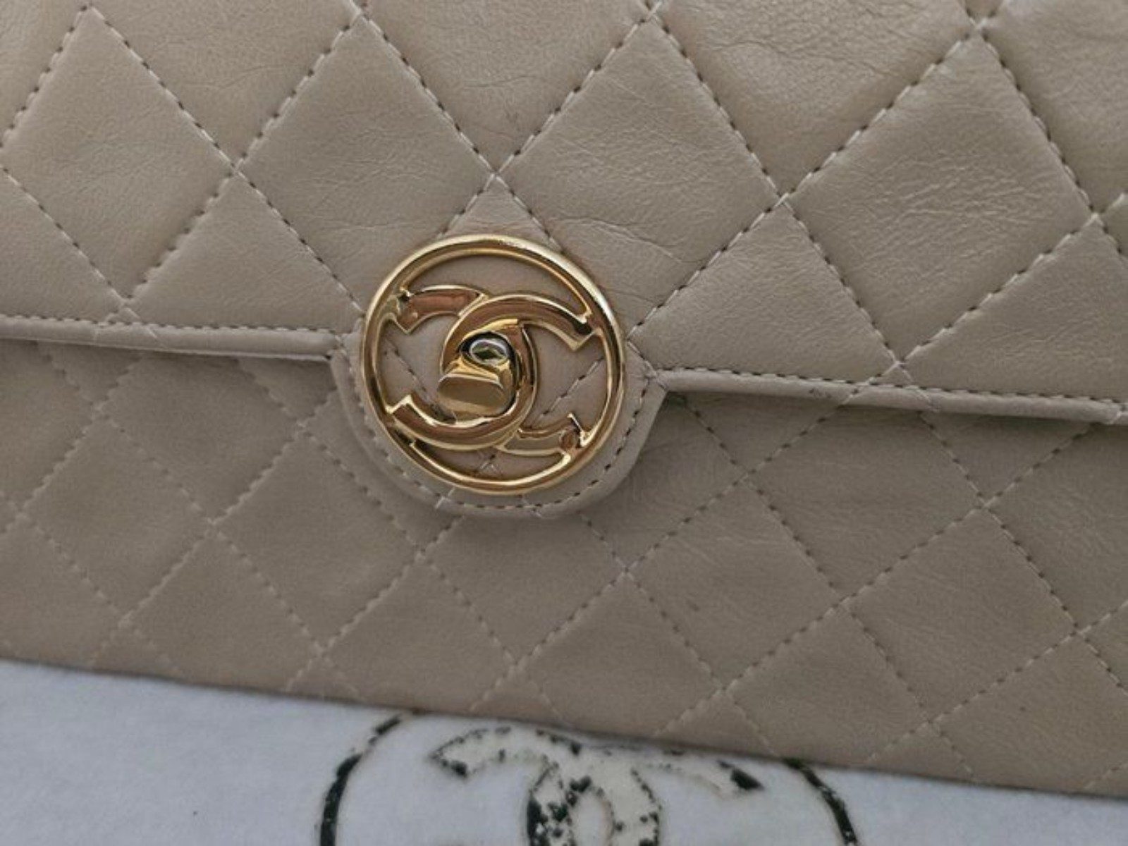Chanel Beige Quilted Leather Flap Bag Medium image 3
