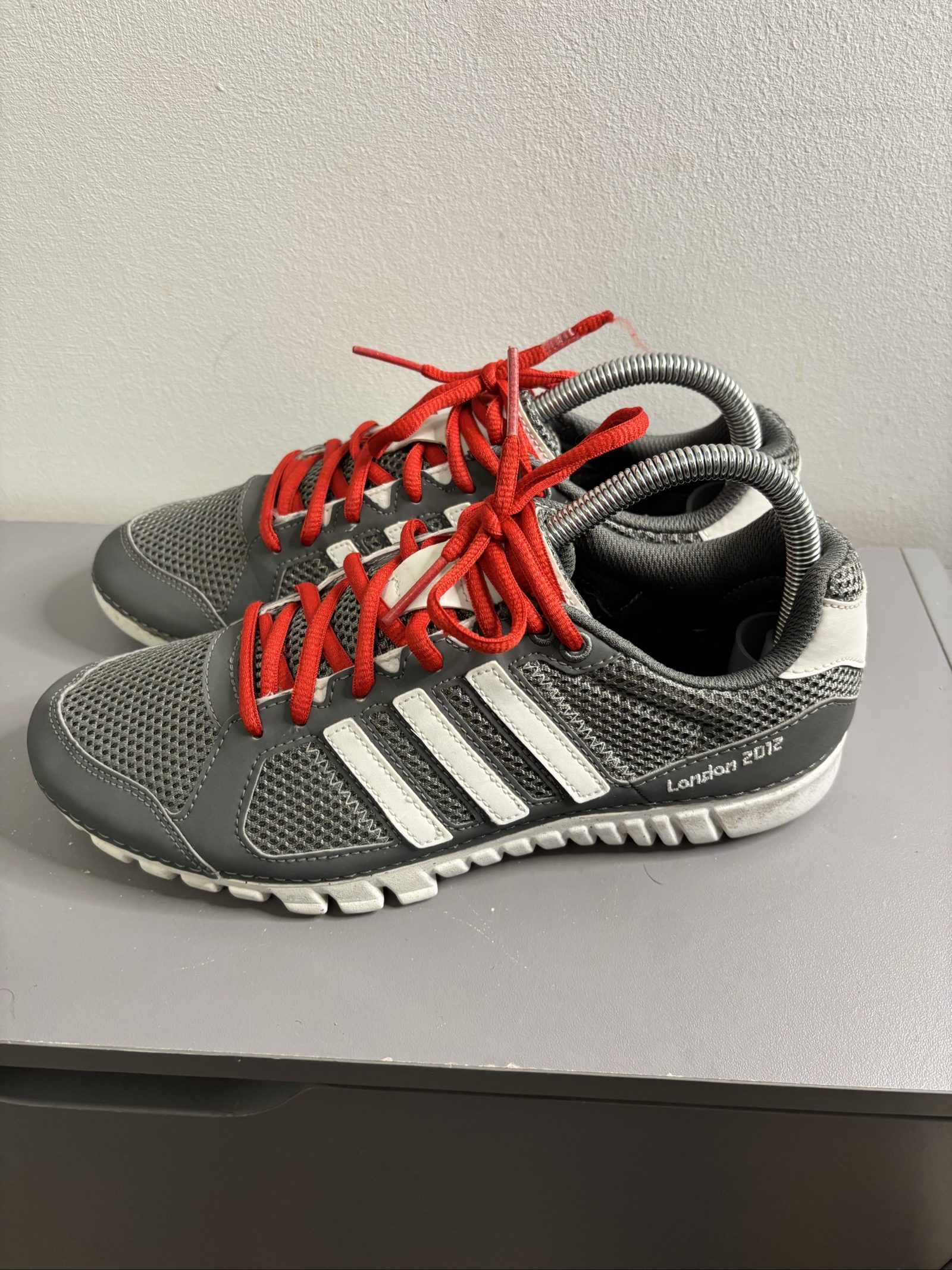 Adidas Grey & White London 2012 Trainers Red Laces UK6 image 3