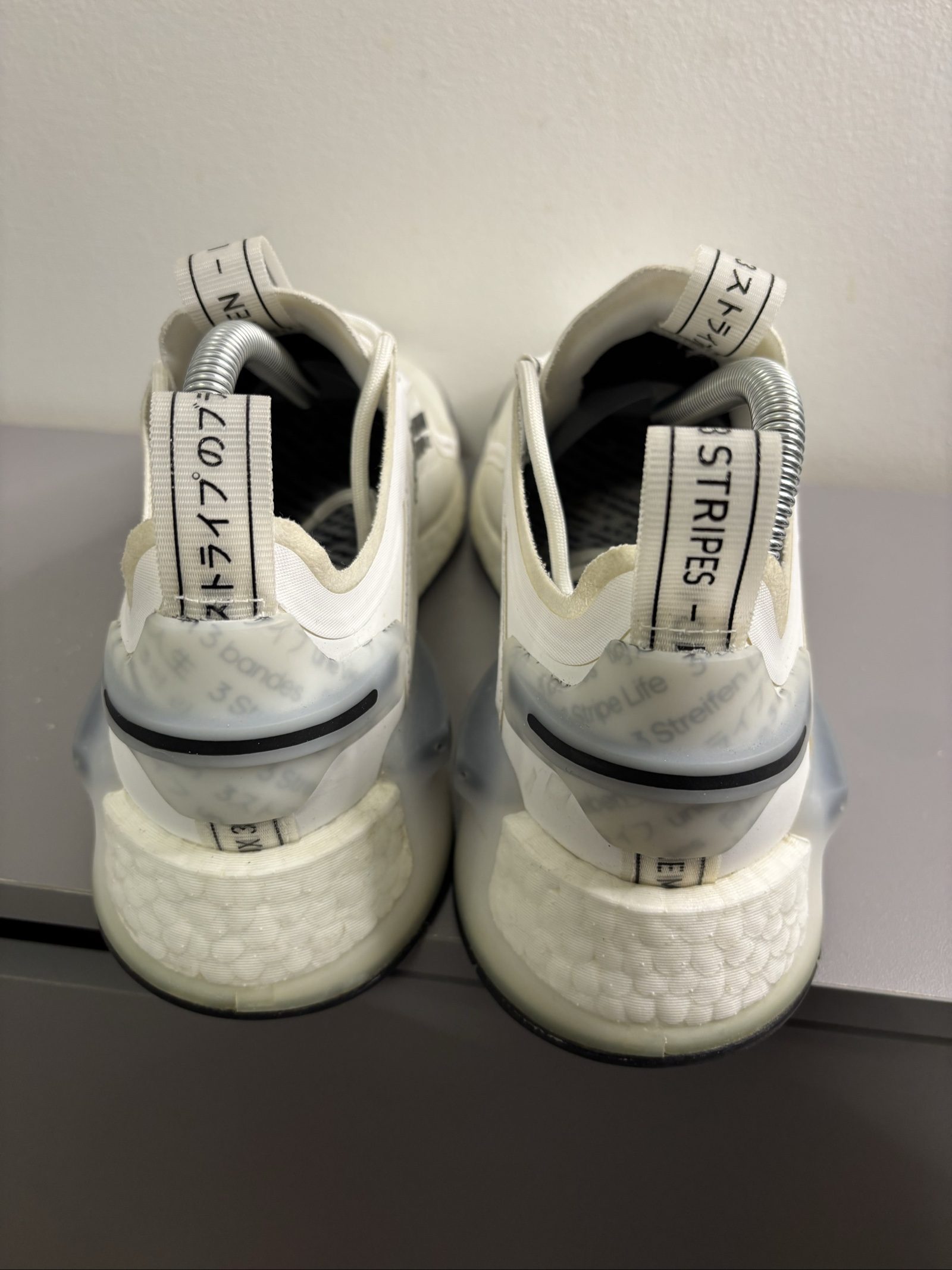 Adidas White NMD R1 V3 Sneakers UK6.5 with Boost Sole image 6