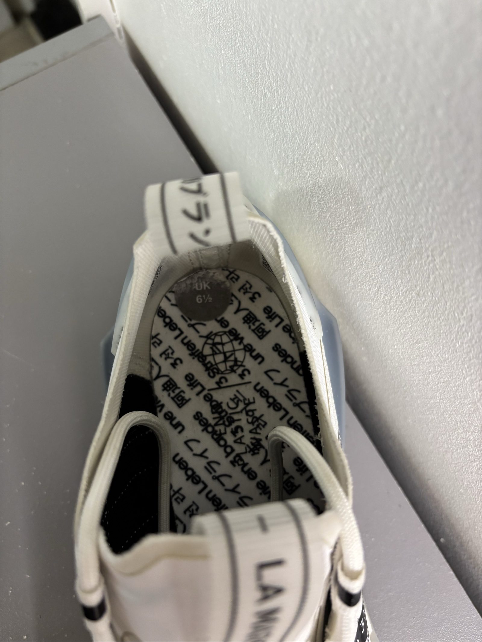 Adidas White NMD R1 V3 Sneakers UK6.5 with Boost Sole image 8