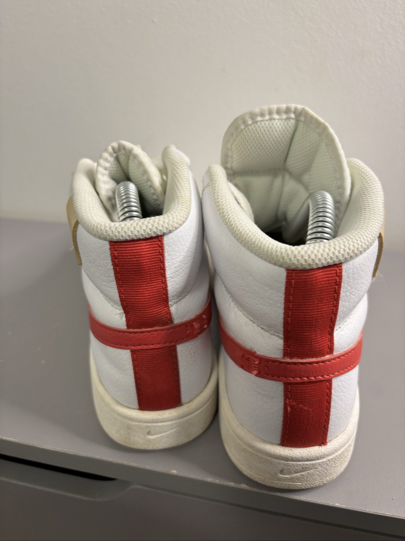 Nike White & Red Mid-Top Sneakers UK4.5 image 4