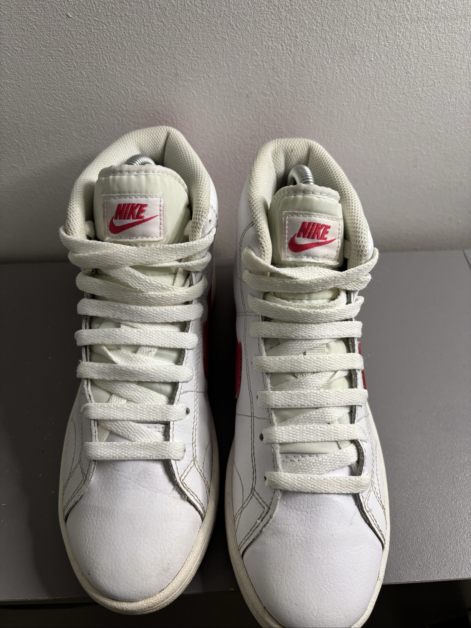Nike White & Red Mid-Top Sneakers UK4.5 image 5