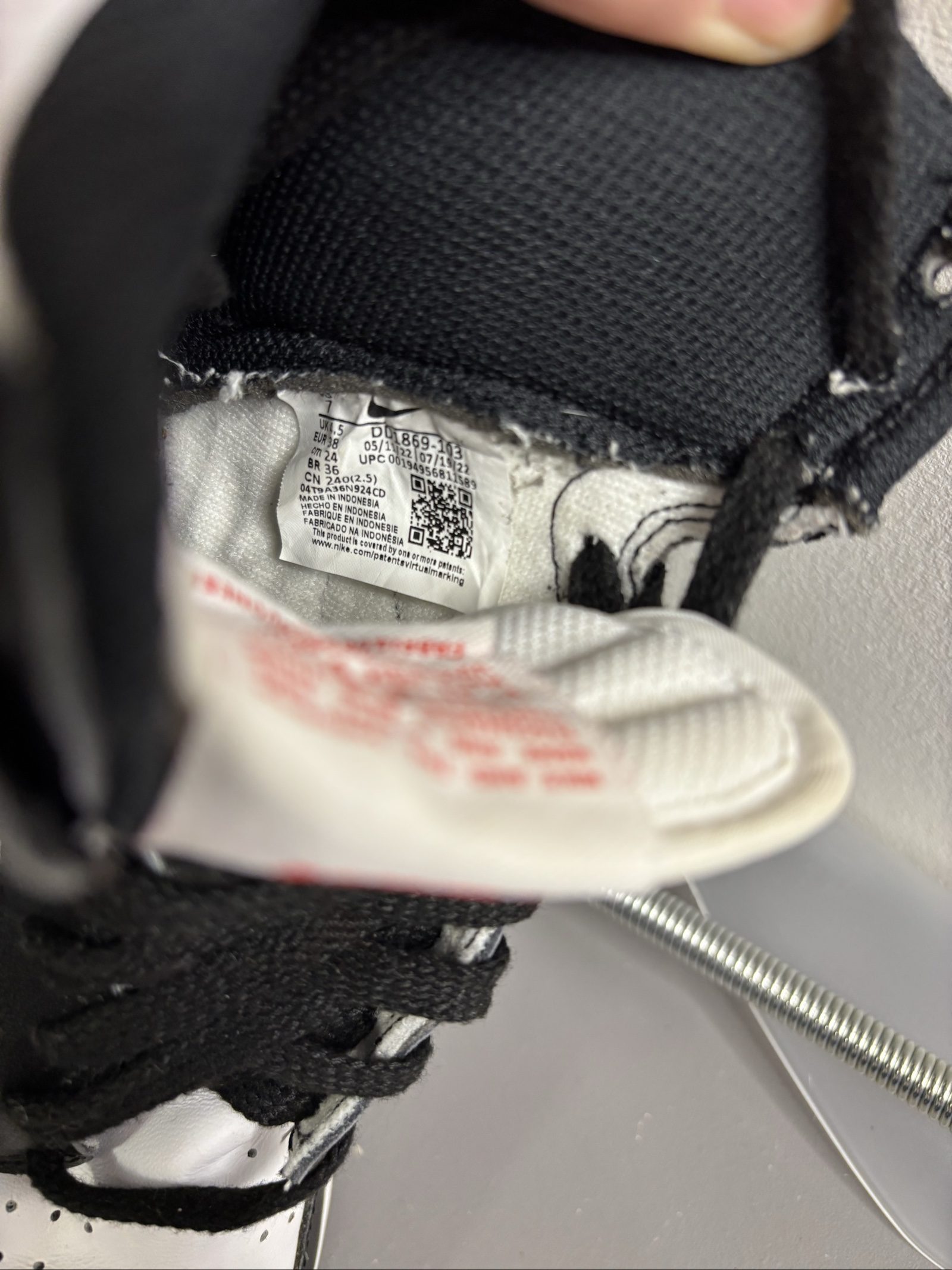 Nike Black & White Dunk High UK 4.5 image 6