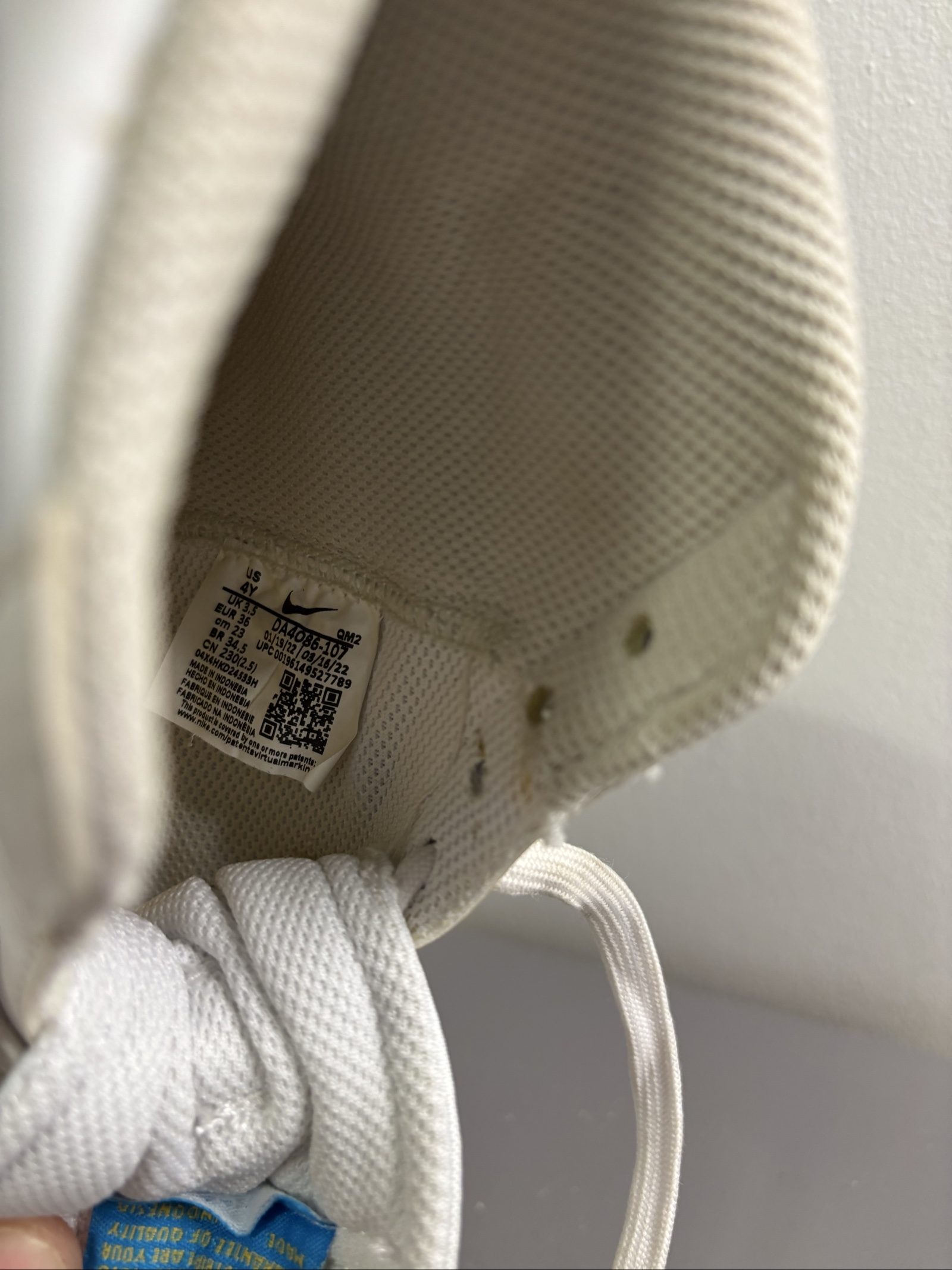 Nike White & Blue High-Top Leather & Suede Sneakers UK3.5 image 7