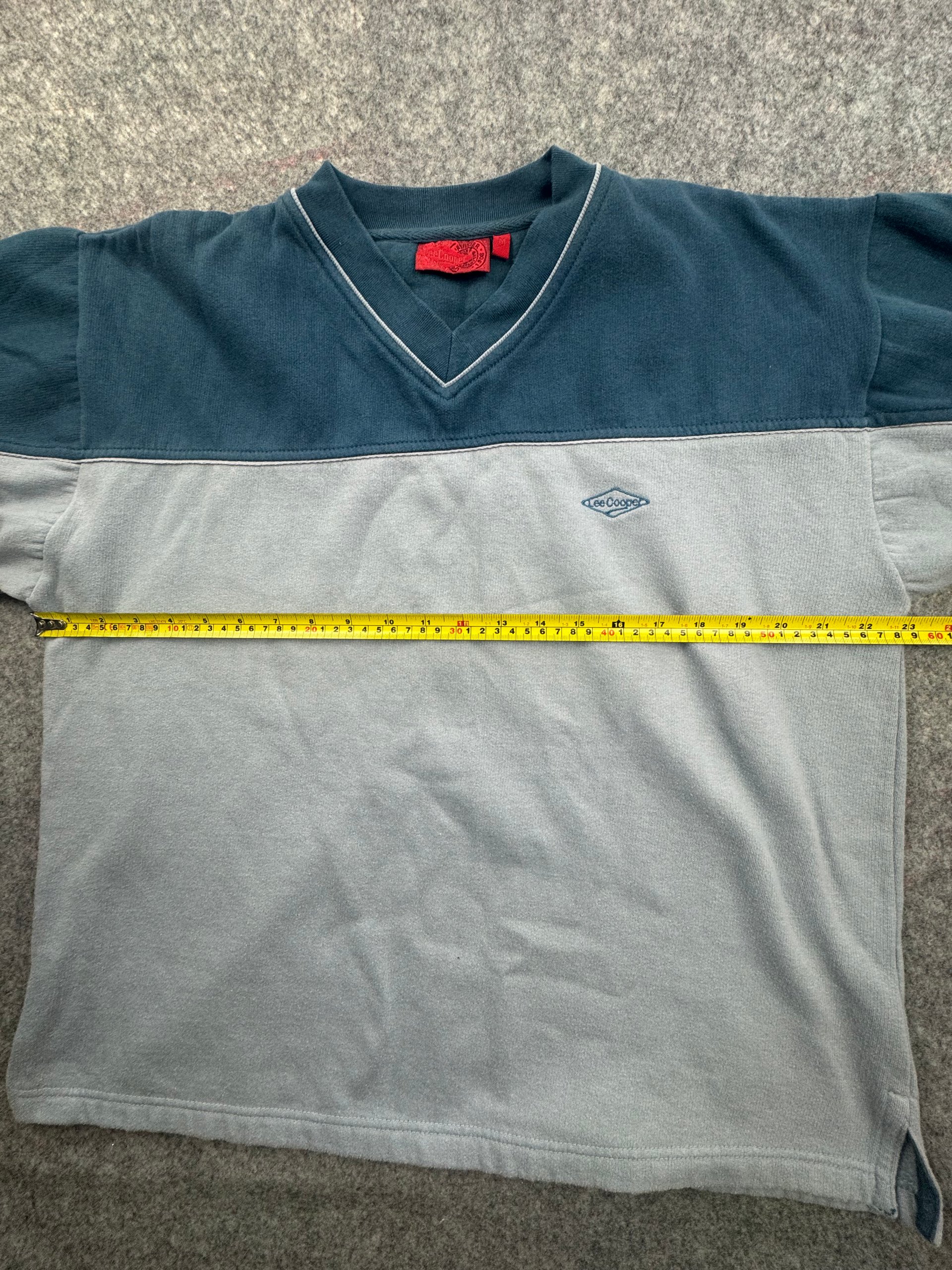 Vintage late 90's Lee Cooper Teal & Light Grey V‑Neck Sweatshirt Men’s M Colourblock image 5