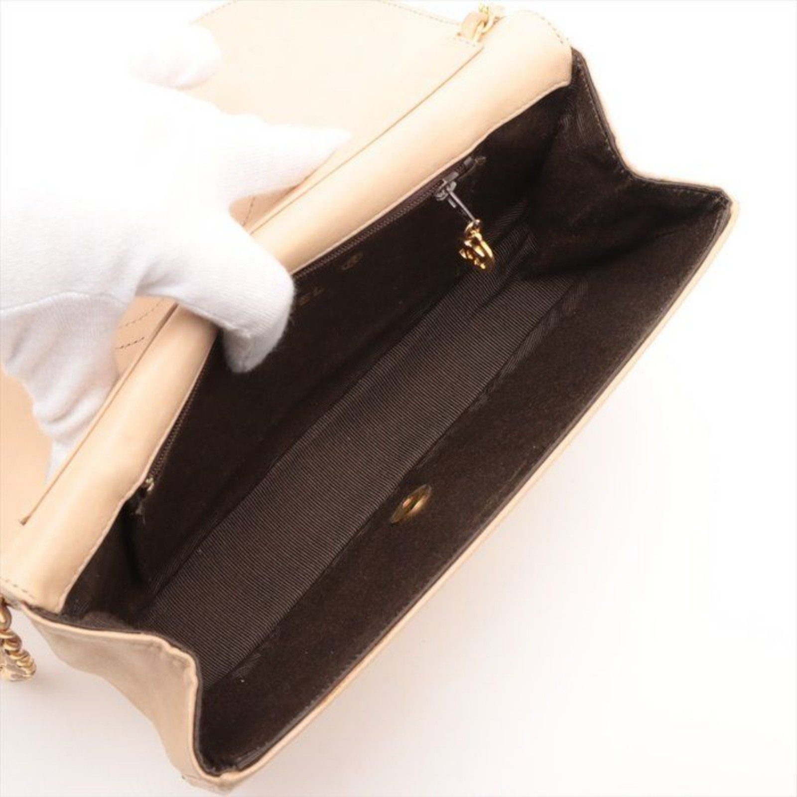 CHANEL Timeless/Classique Half Moon Shoulder Bag Beige Matelassé Leather 23cm image 4