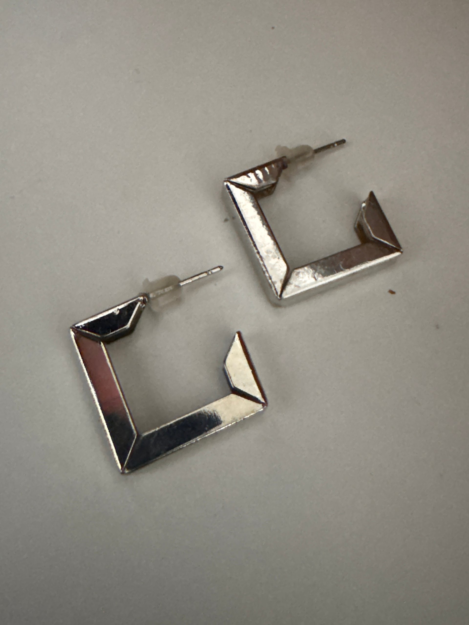 Geometric Silver Tone Square Hoop Earrings image 5