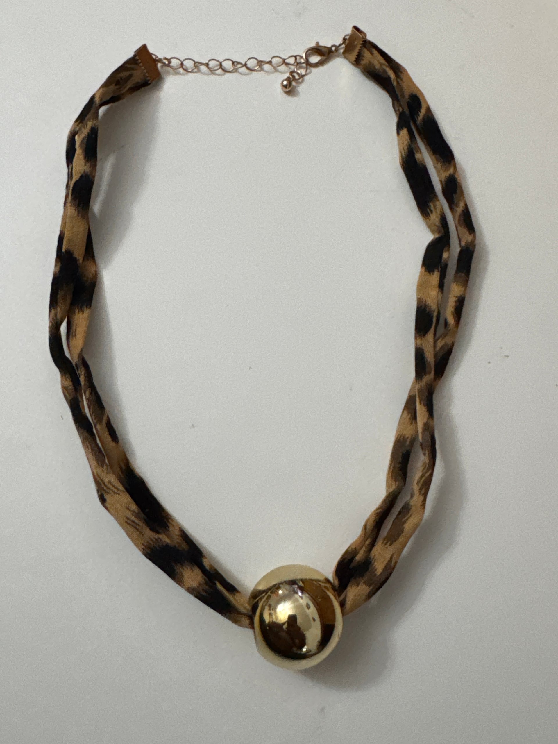 Leopard Print & Gold Tone Fabric Pendant Necklace image 3
