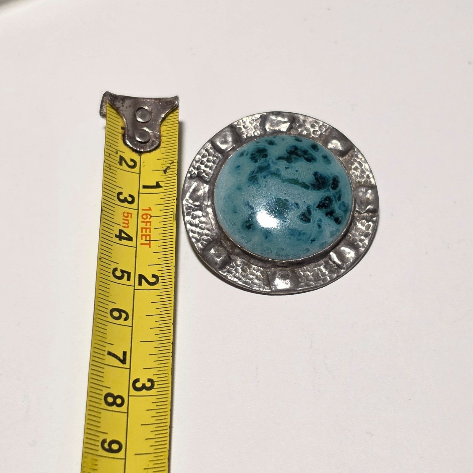 Vintage Silver Tone Round Brooch .b6 image 3