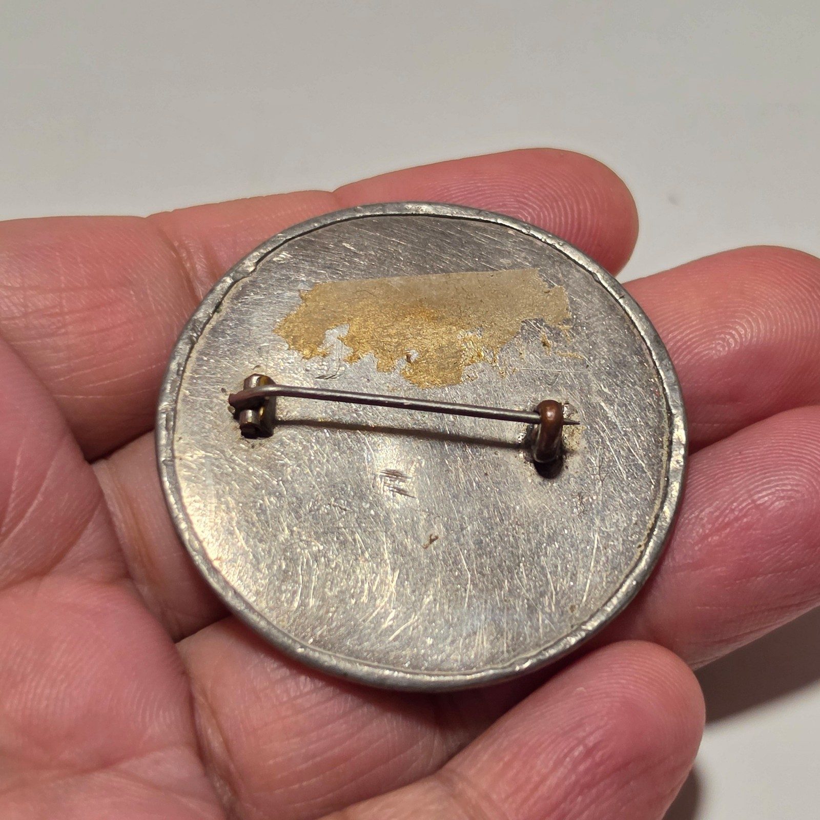 Vintage Silver Tone Round Brooch .b6 image 4