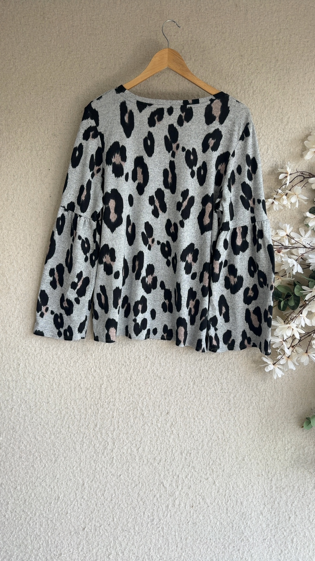 F&F Grey & Black Leopard Print Casual Top UK 18 Polyester Blend image 5