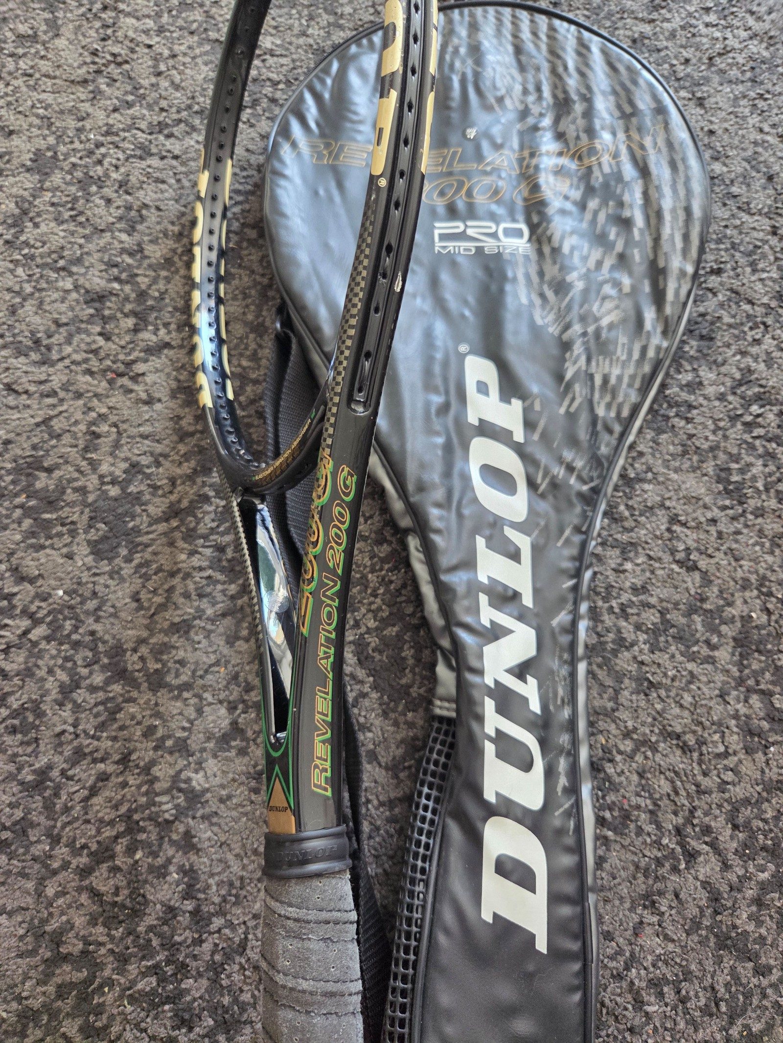 Dunlop Black Revelation 200g Pro Mid Size Tennis Racket with Case image 2