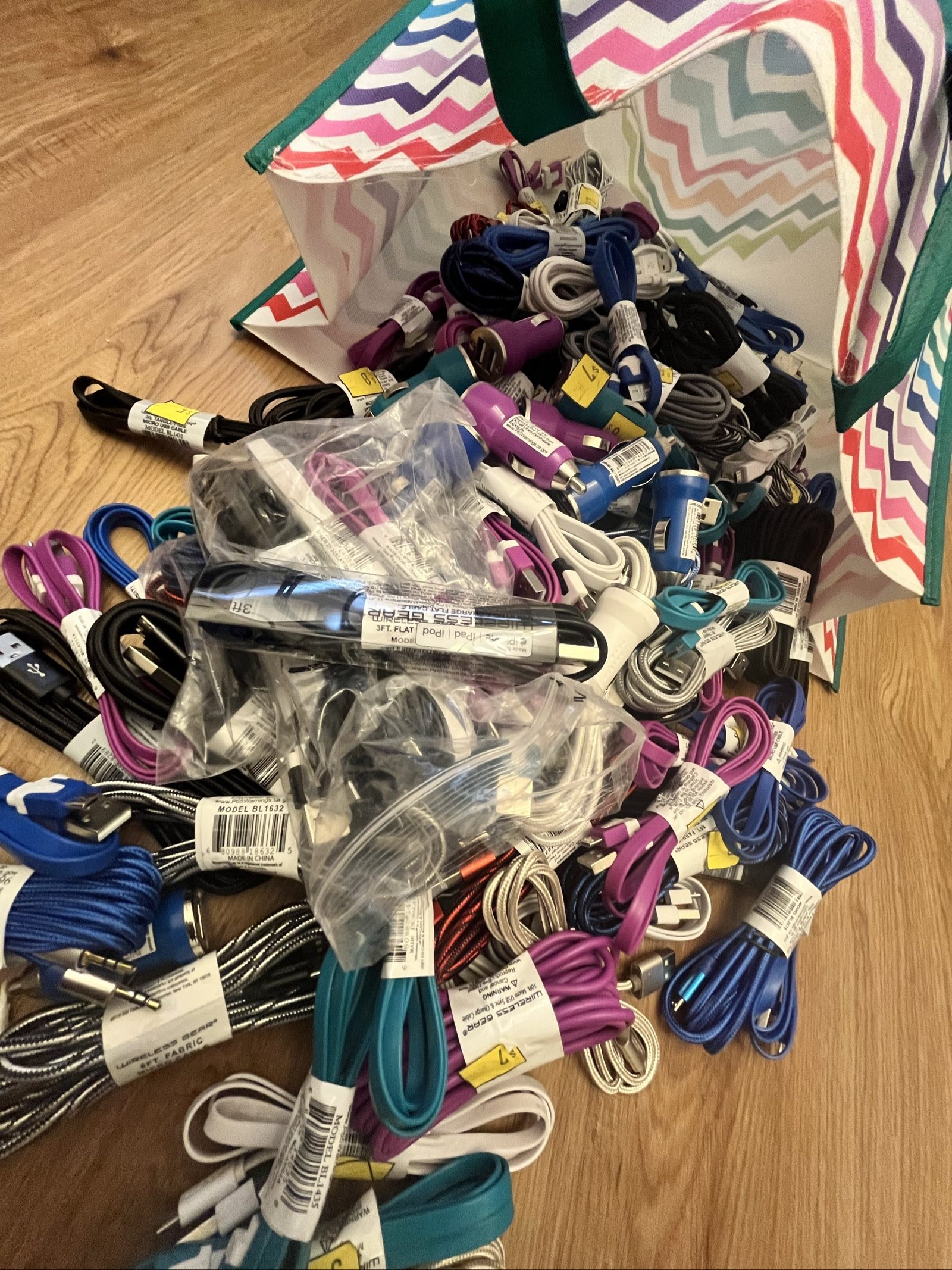 Mixed Multi-Color USB and Charging Cables Bundle image 2