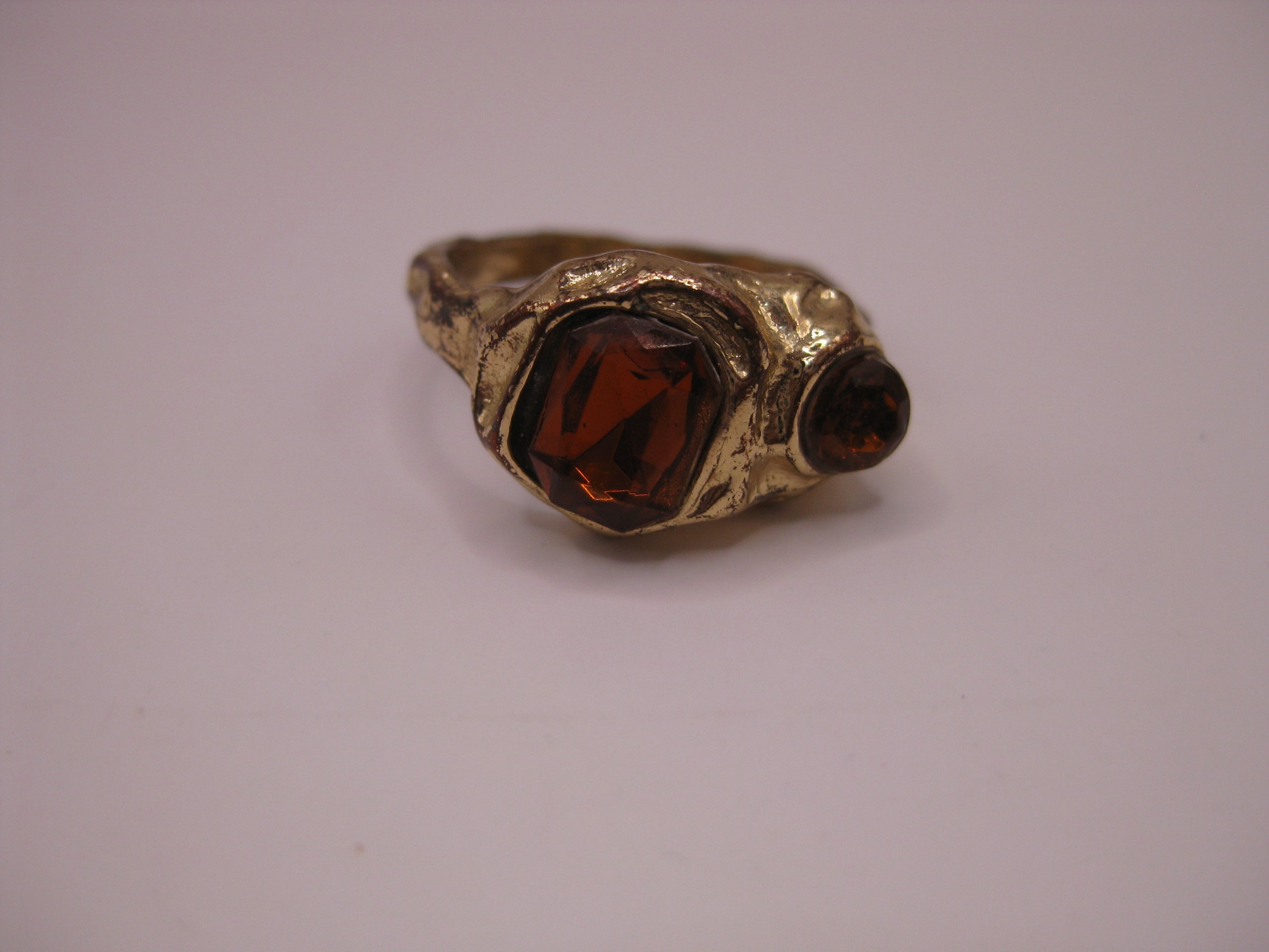 Vintage Gold Tone Ring with Orange Gems Unisex image 3