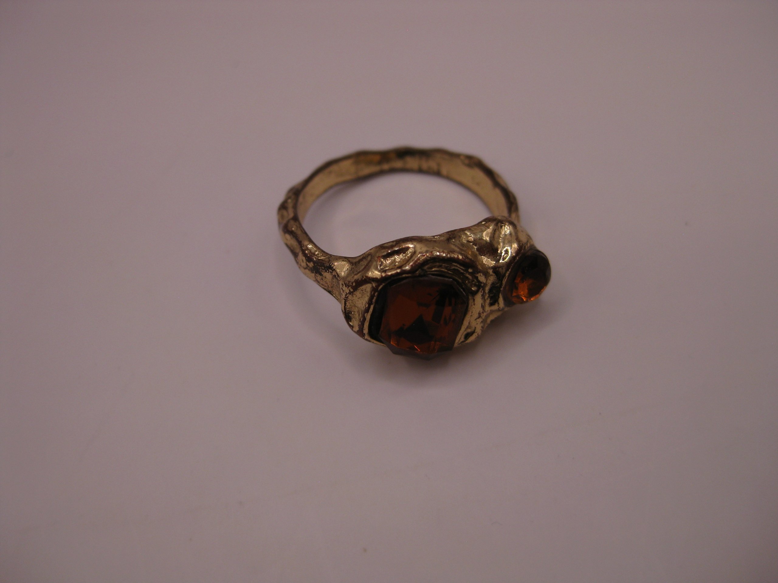 Vintage Gold Tone Ring with Orange Gems Unisex image 8