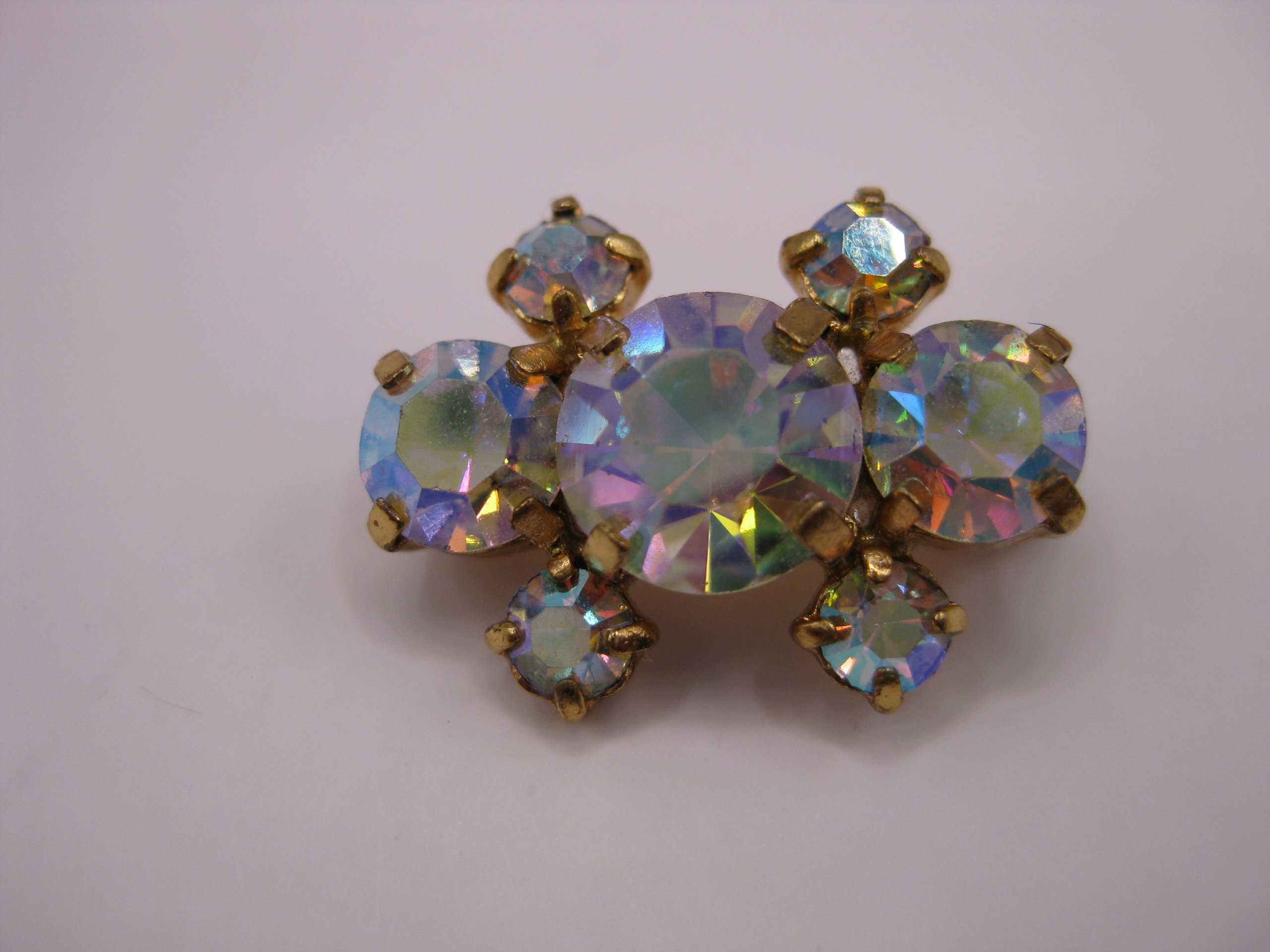 Vintage Aurora Borealis Crystal Gold-tone Brooch Pin image 6